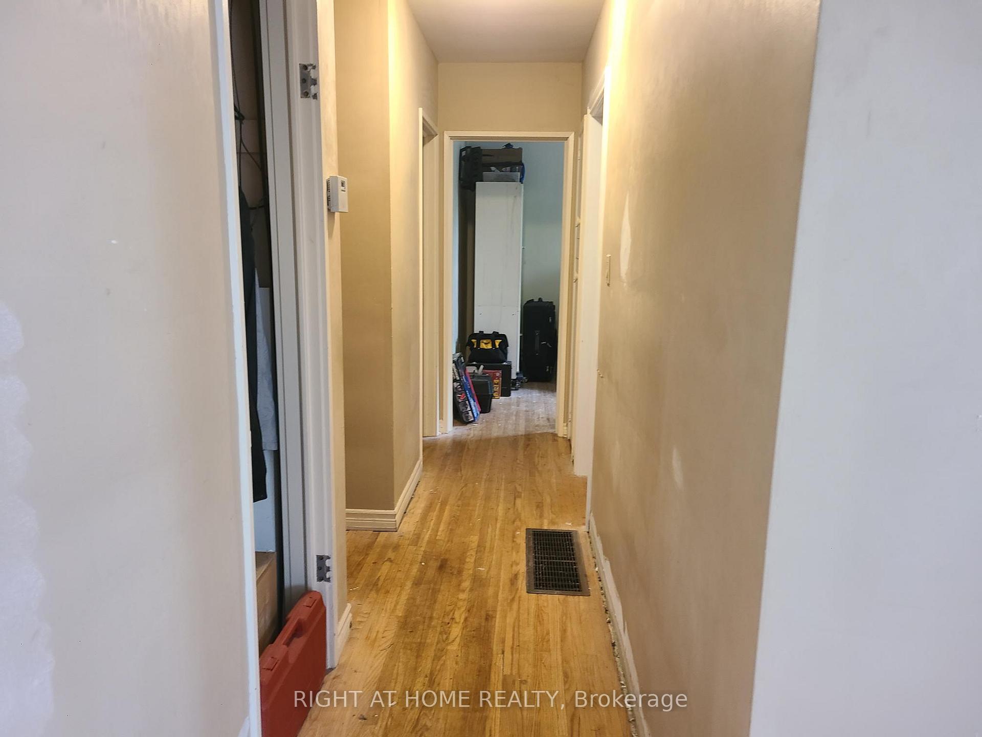 Photo 2 of 253 Hampton Heath Road, Burlington, Appleby — HOMEH