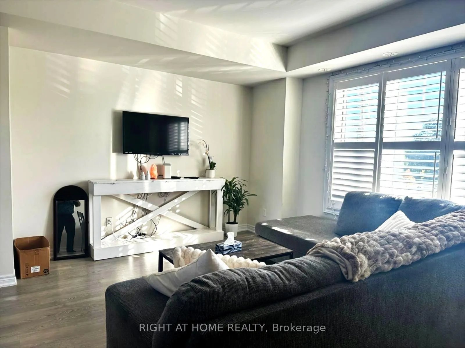 Photo 11 of 111 Starwood Drive, Guelph, Grange Road — HOMEH