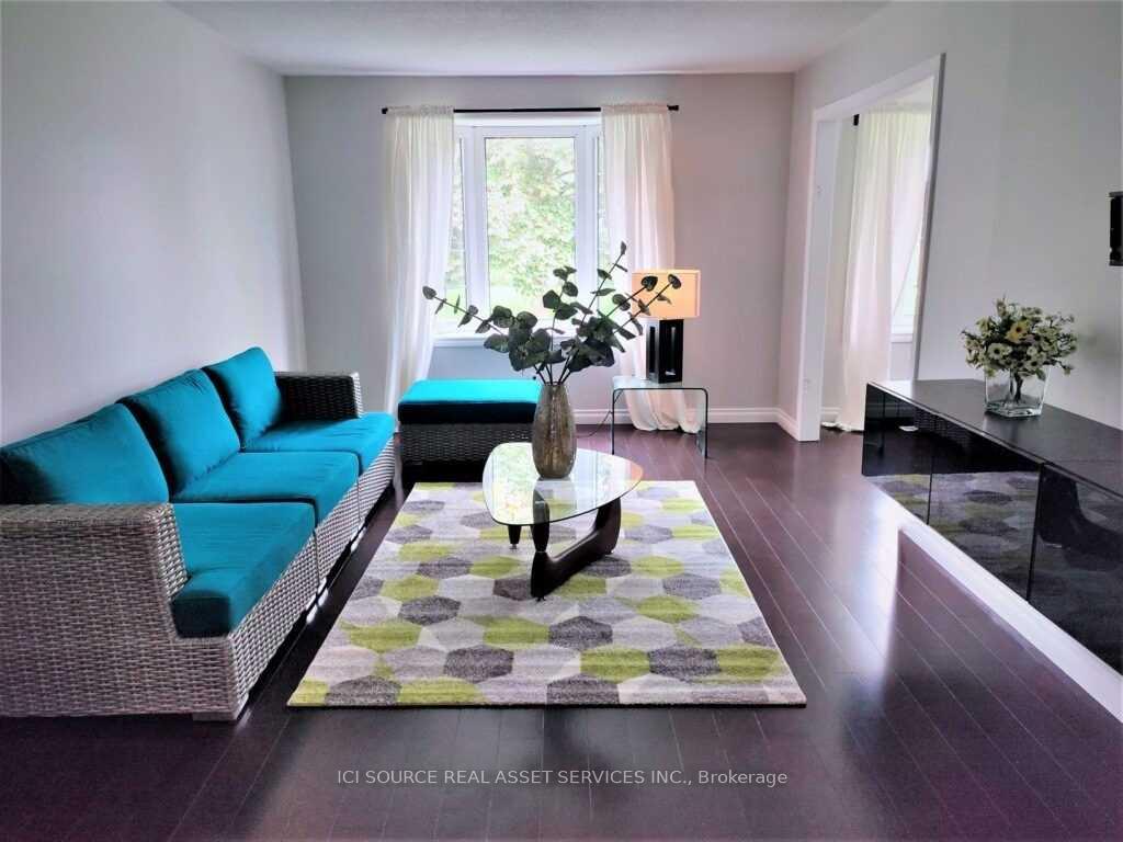 Photo 3 of Unit Upper, 1527 Rusholme Crescent, Burlington, Palmer — HOMEH