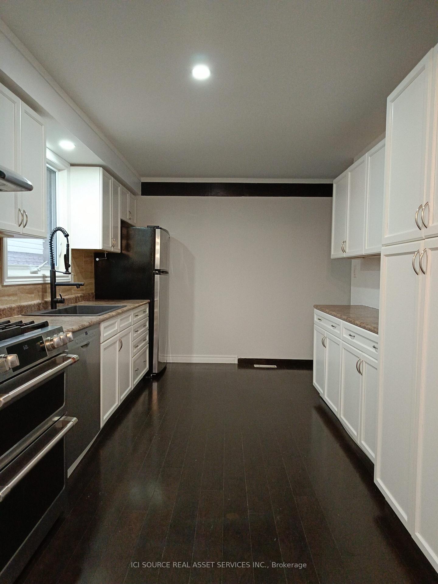Photo 6 of Unit Upper, 1527 Rusholme Crescent, Burlington, Palmer — HOMEH