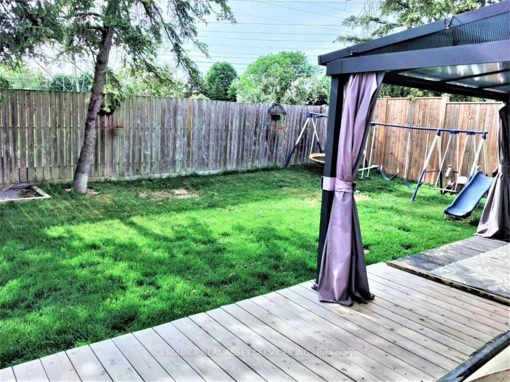 Photo 10 of Unit Upper, 1527 Rusholme Crescent, Burlington, Palmer — HOMEH
