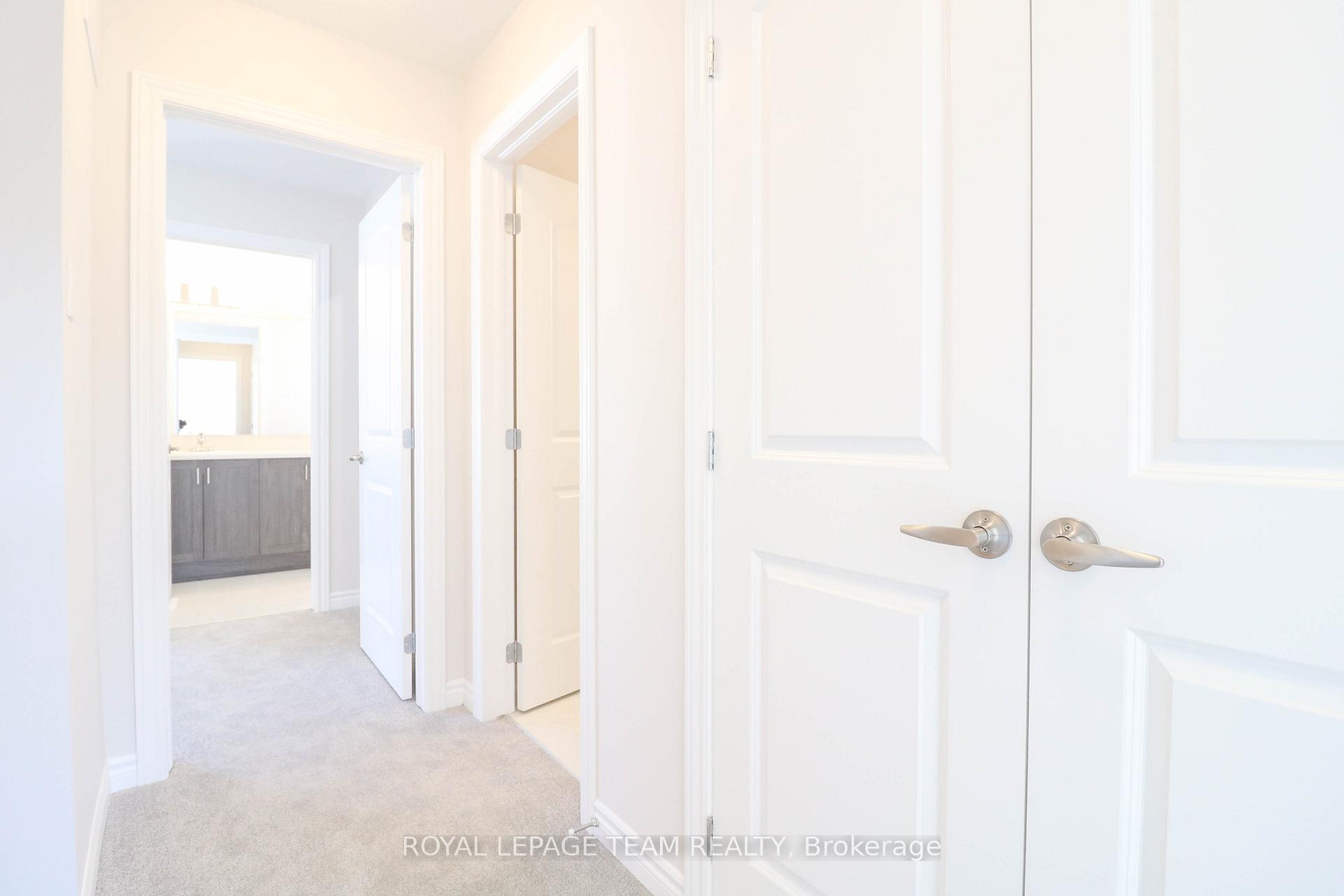 Photo 14 of 49 Focality Crescent, Ottawa, Barrhaven - Half Moon Bay — HOMEH