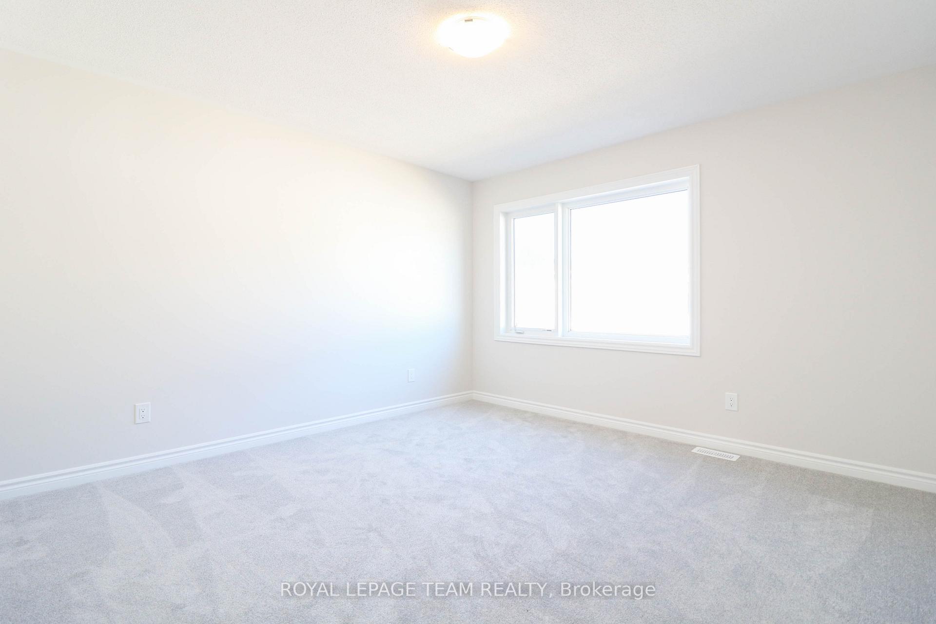 Photo 18 of 49 Focality Crescent, Ottawa, Barrhaven - Half Moon Bay — HOMEH