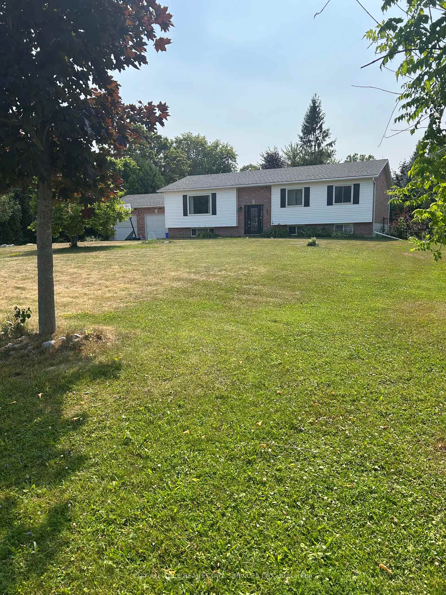Photo 1 of 28 Joel Avenue, Georgina, Historic Lakeshore Communities — HOMEH