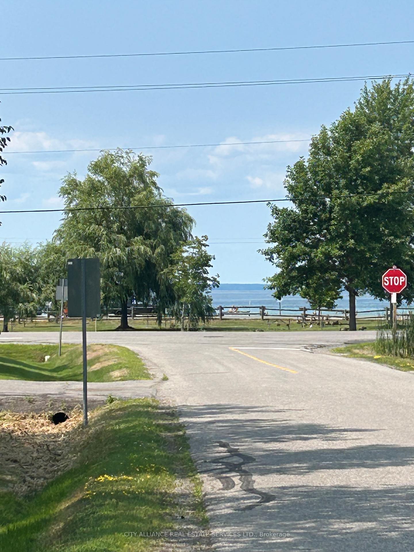 Photo 3 of 28 Joel Avenue, Georgina, Historic Lakeshore Communities — HOMEH