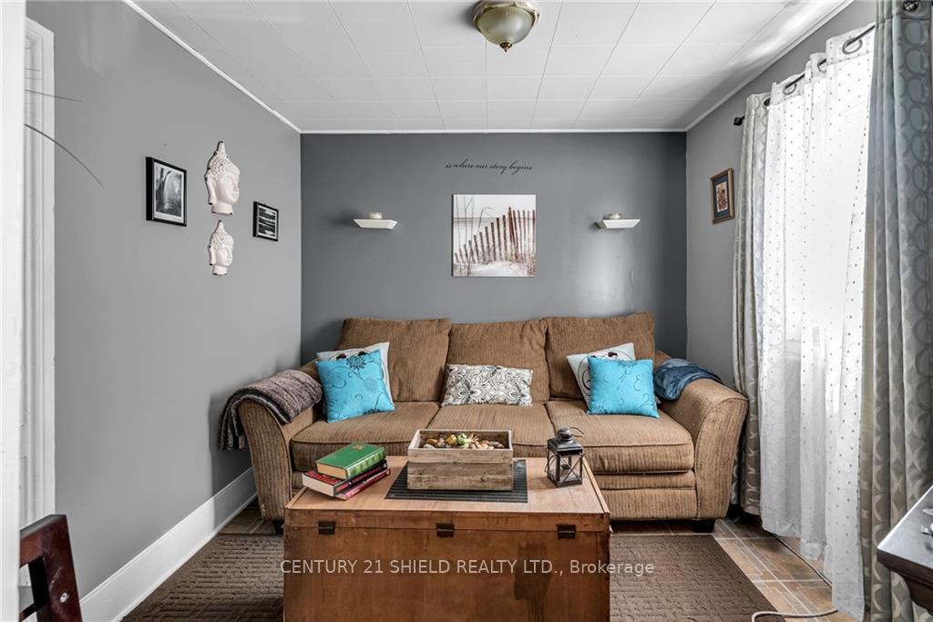 Photo 19 of 10 Edward Street, Cornwall — HOMEH