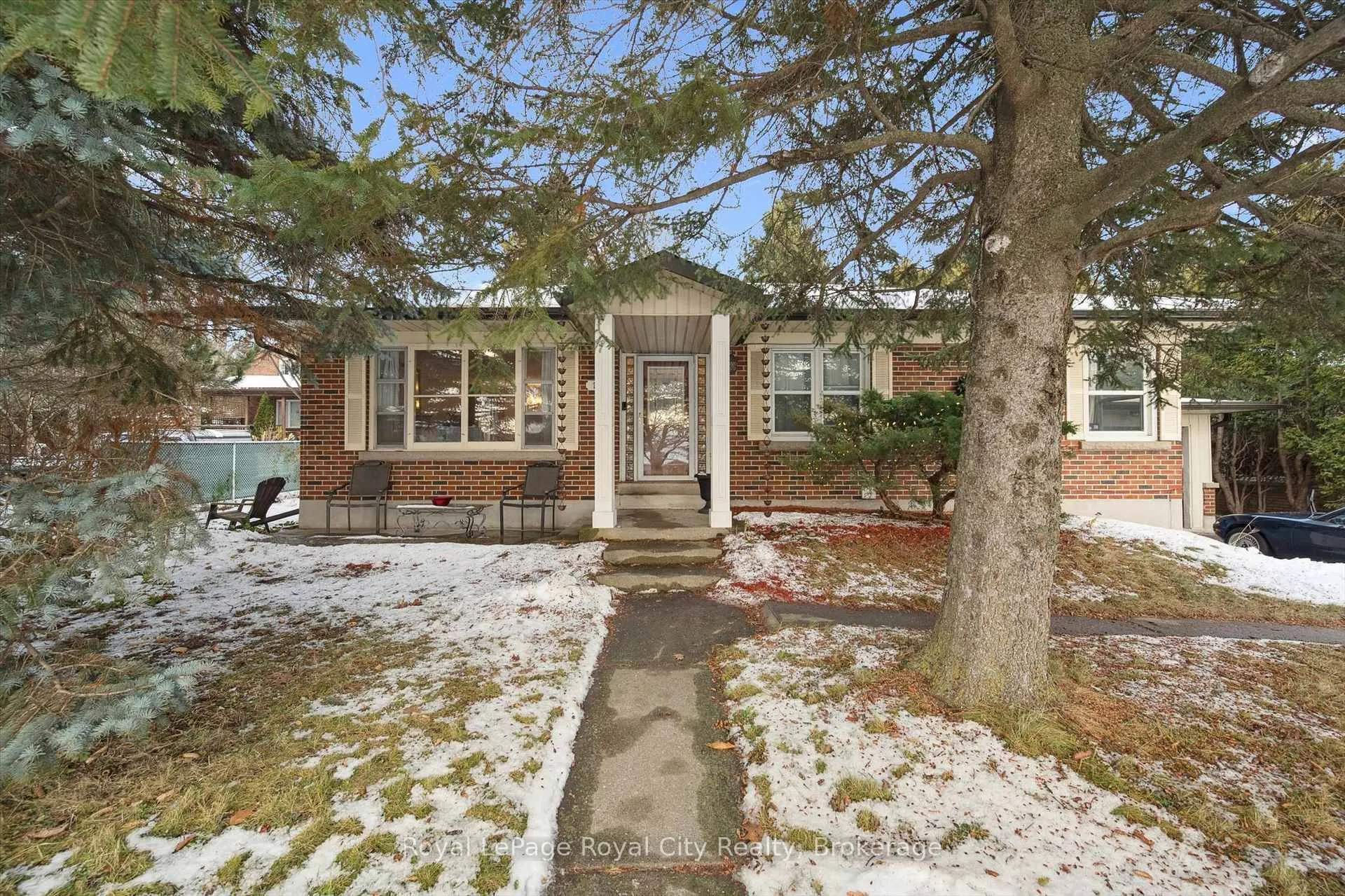 Photo 1 of 107 Westmount Road, Guelph, Exhibition Park — HOMEH
