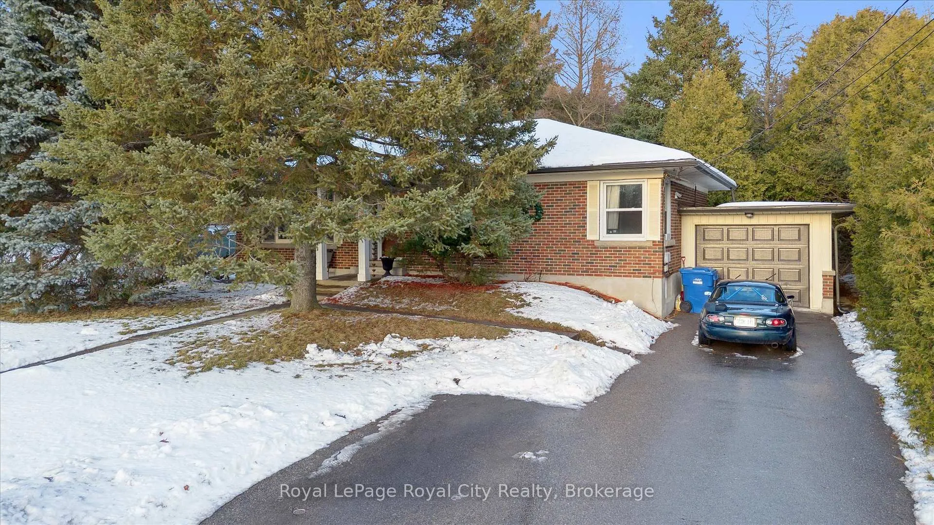Photo 6 of 107 Westmount Road, Guelph, Exhibition Park — HOMEH