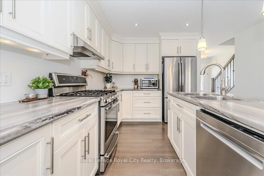 Photo 17 of 134 Main Street S, Brant, South Dumfries — HOMEH