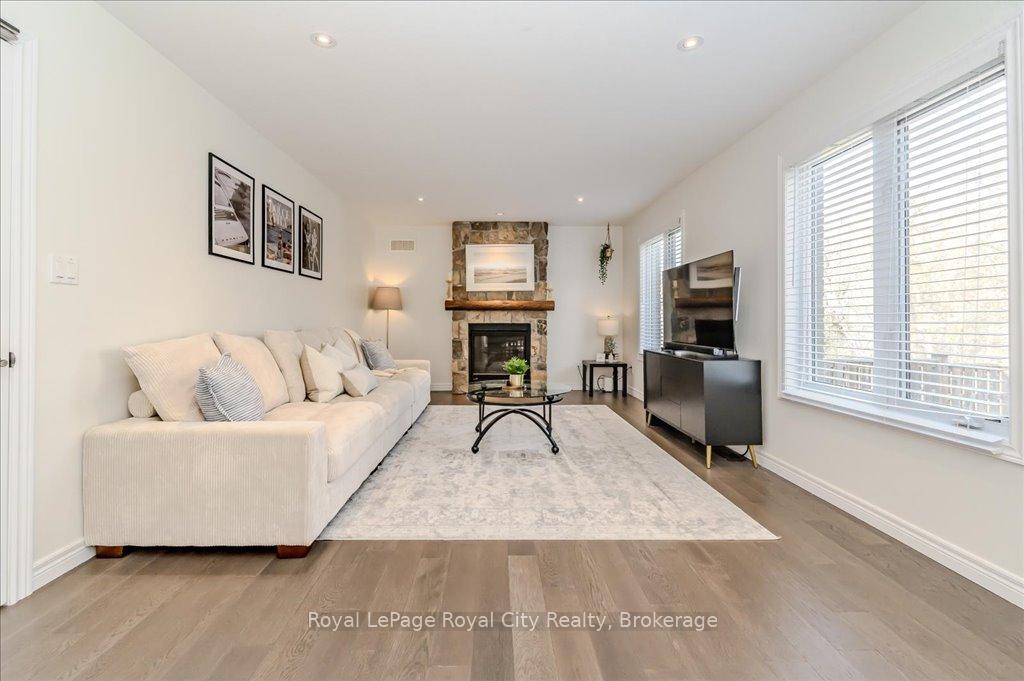 Photo 24 of 134 Main Street S, Brant, South Dumfries — HOMEH