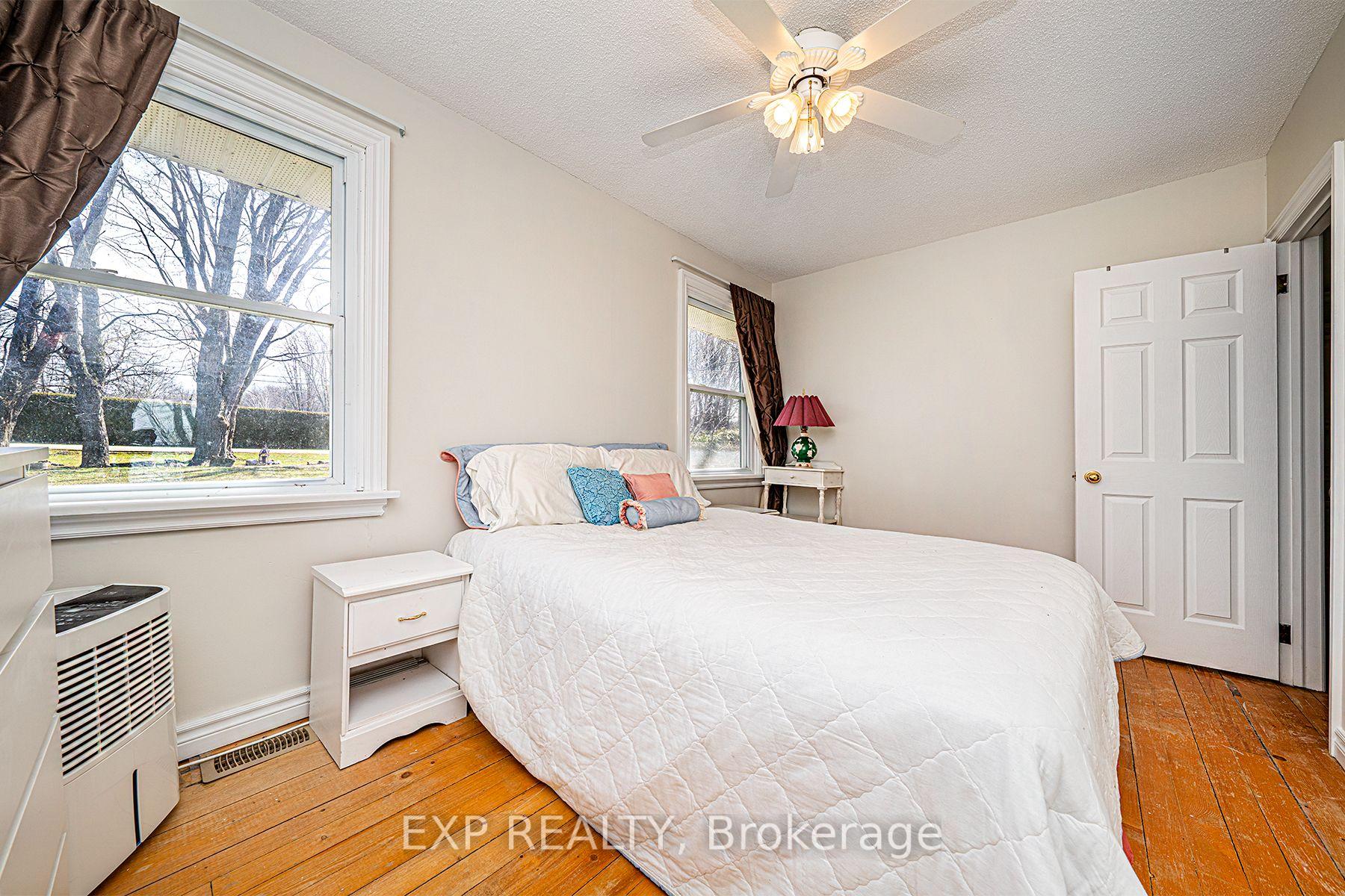 Photo 20 of 24 Mcrae Beach Road S, Georgina, Pefferlaw — HOMEH