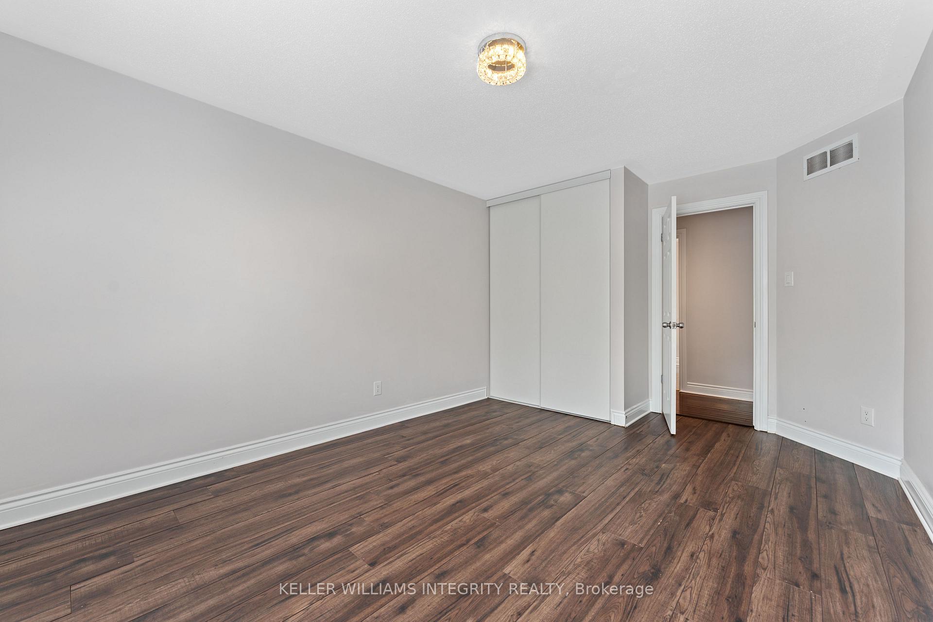 Photo 18 of 357 Langrell Crescent, Ottawa, Barrhaven - Strandherd — HOMEH