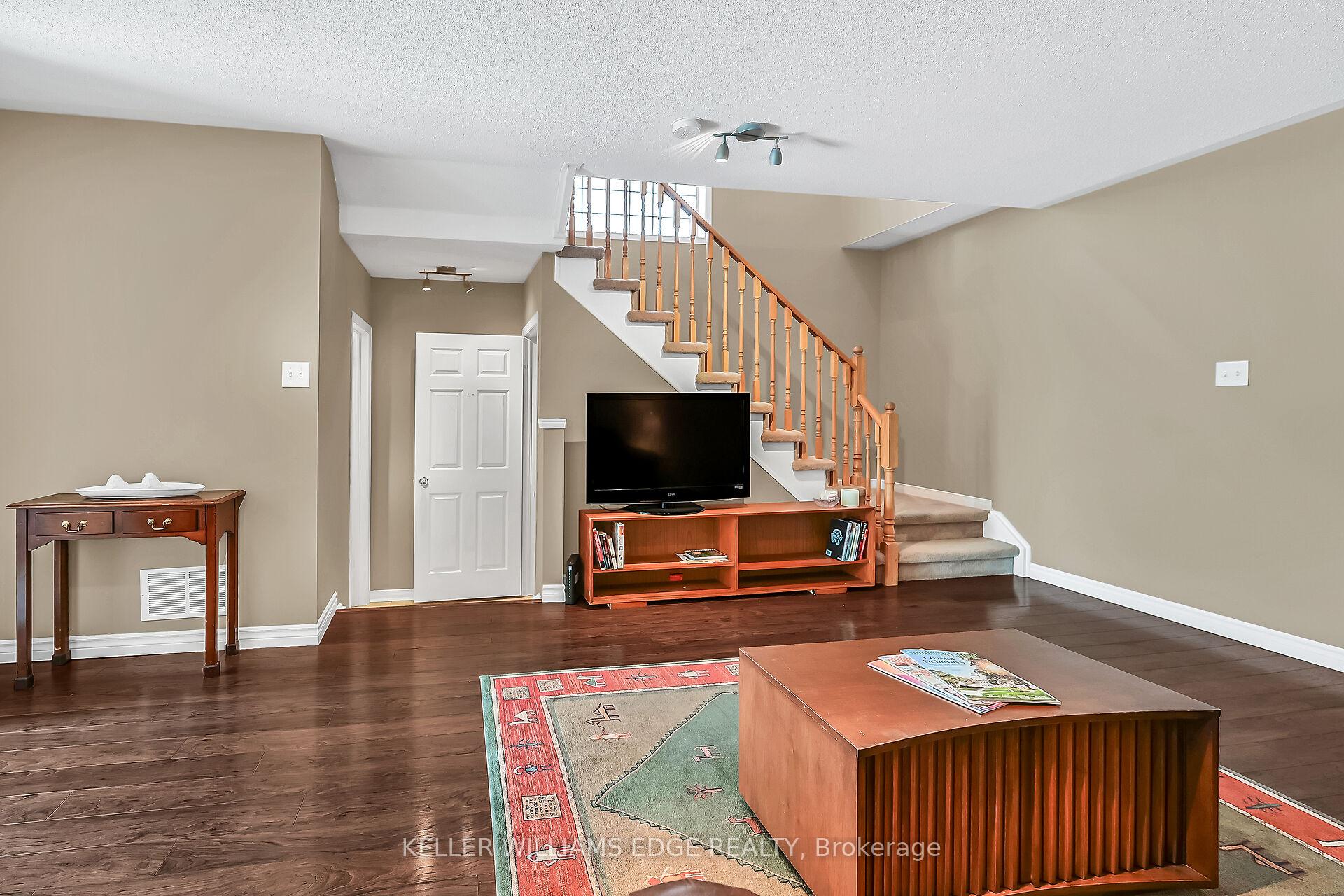 Photo 8 of 5648 Evelyn Lane, Burlington, Appleby — HOMEH