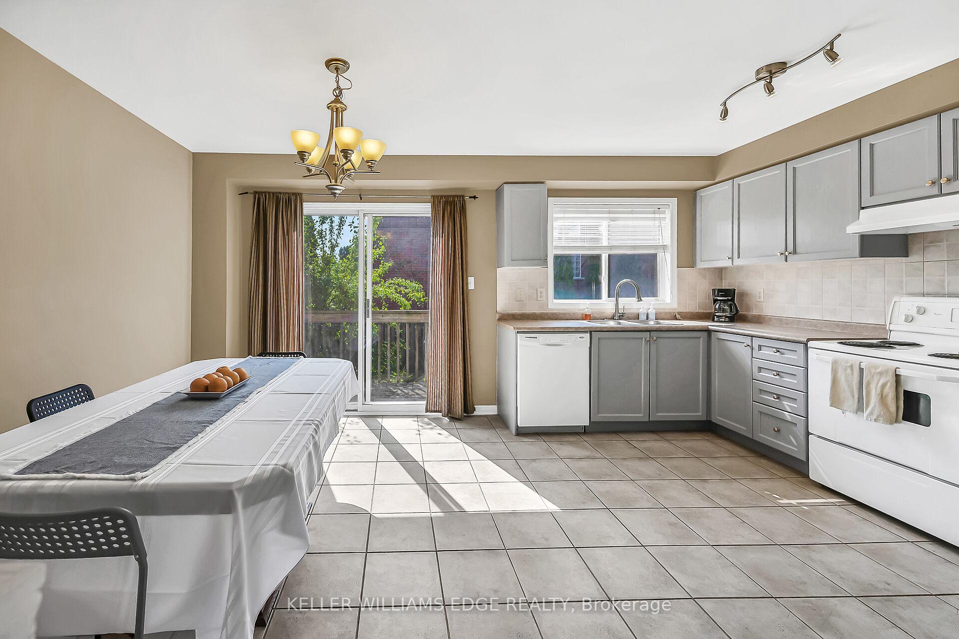 Photo 7 of 5648 Evelyn Lane, Burlington, Appleby — HOMEH