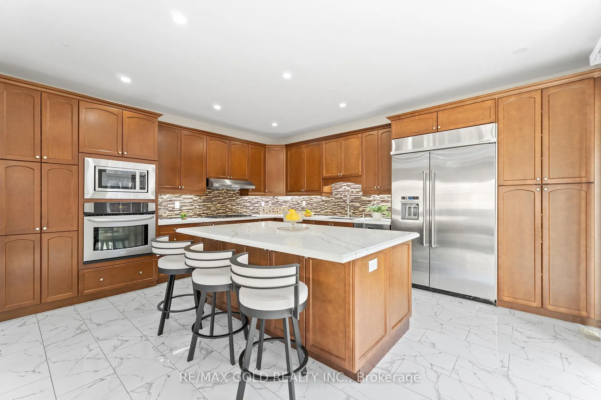 Photo 19 of 2 Helman Road, Brampton, Sandringham-Wellington — HOMEH