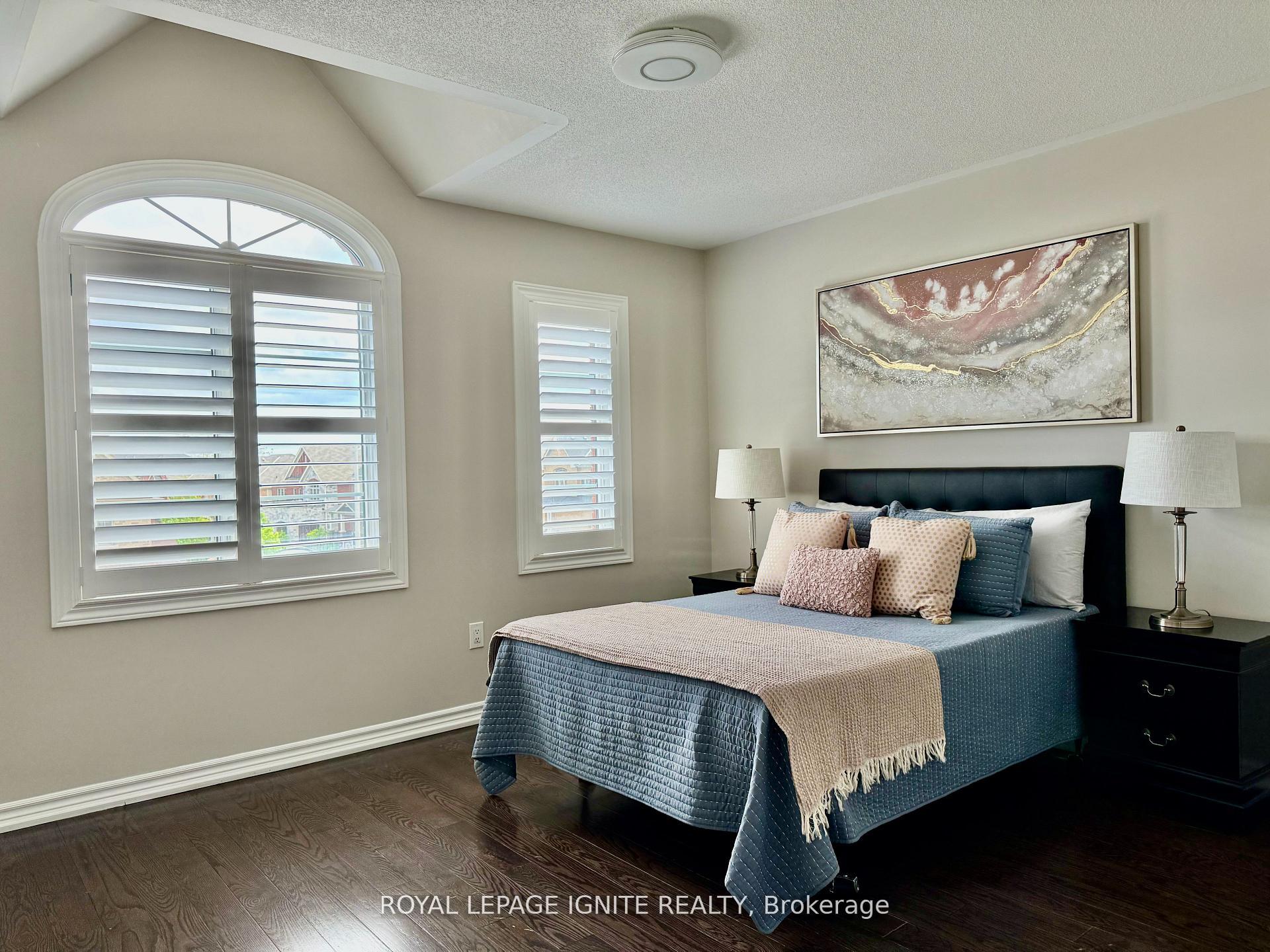 Photo 10 of 18 Willoughby Place, Clarington, Bowmanville — HOMEH