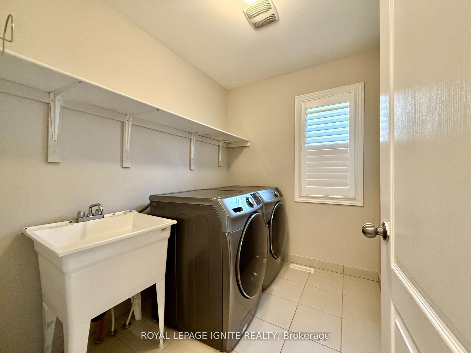 Photo 12 of 18 Willoughby Place, Clarington, Bowmanville — HOMEH