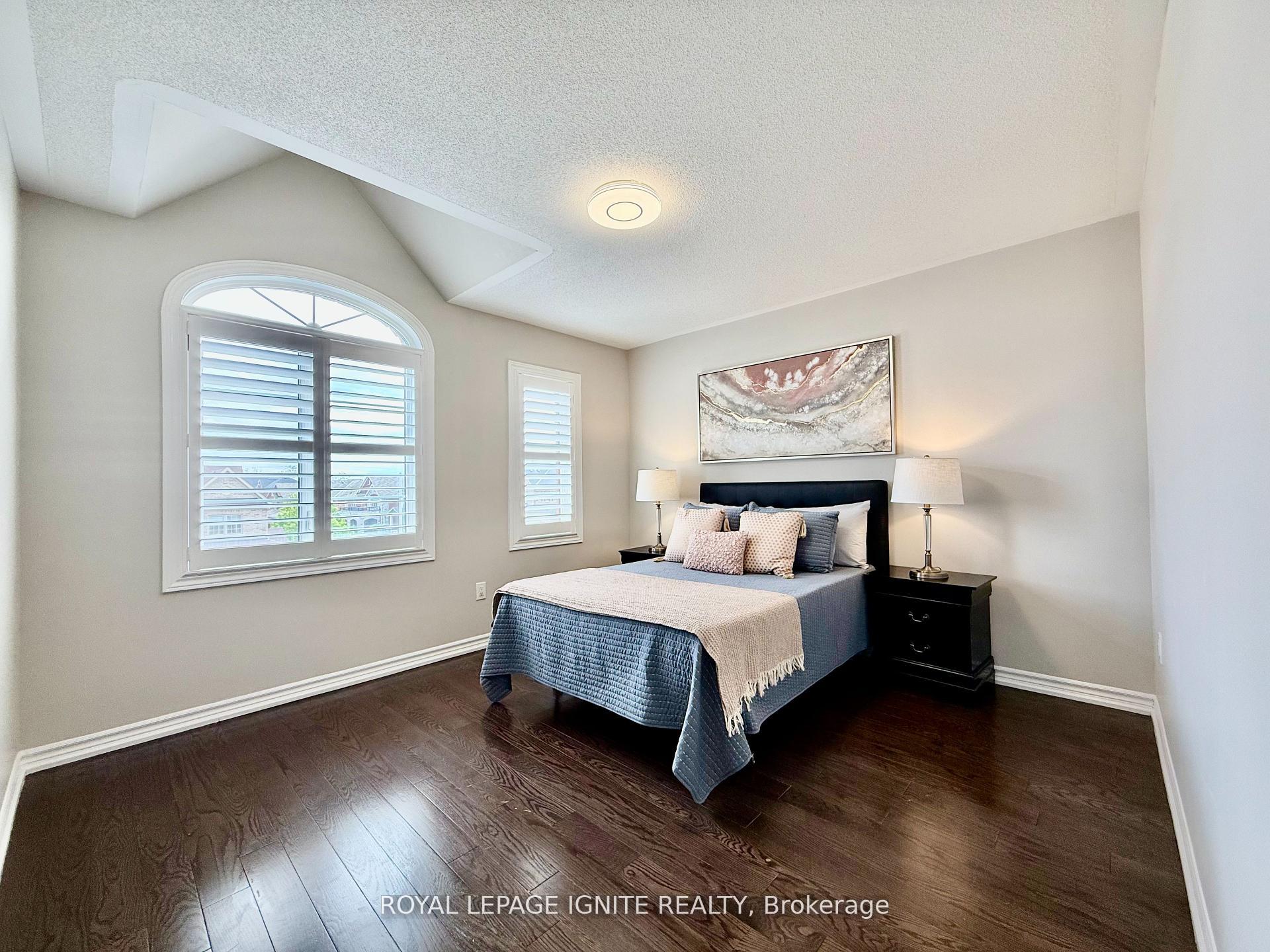 Photo 21 of 18 Willoughby Place, Clarington, Bowmanville — HOMEH