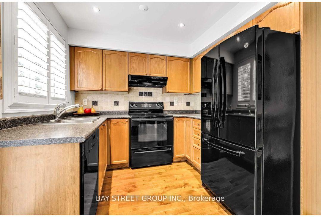 Photo 3 of 2219 Irving Street, Burlington, Orchard — HOMEH