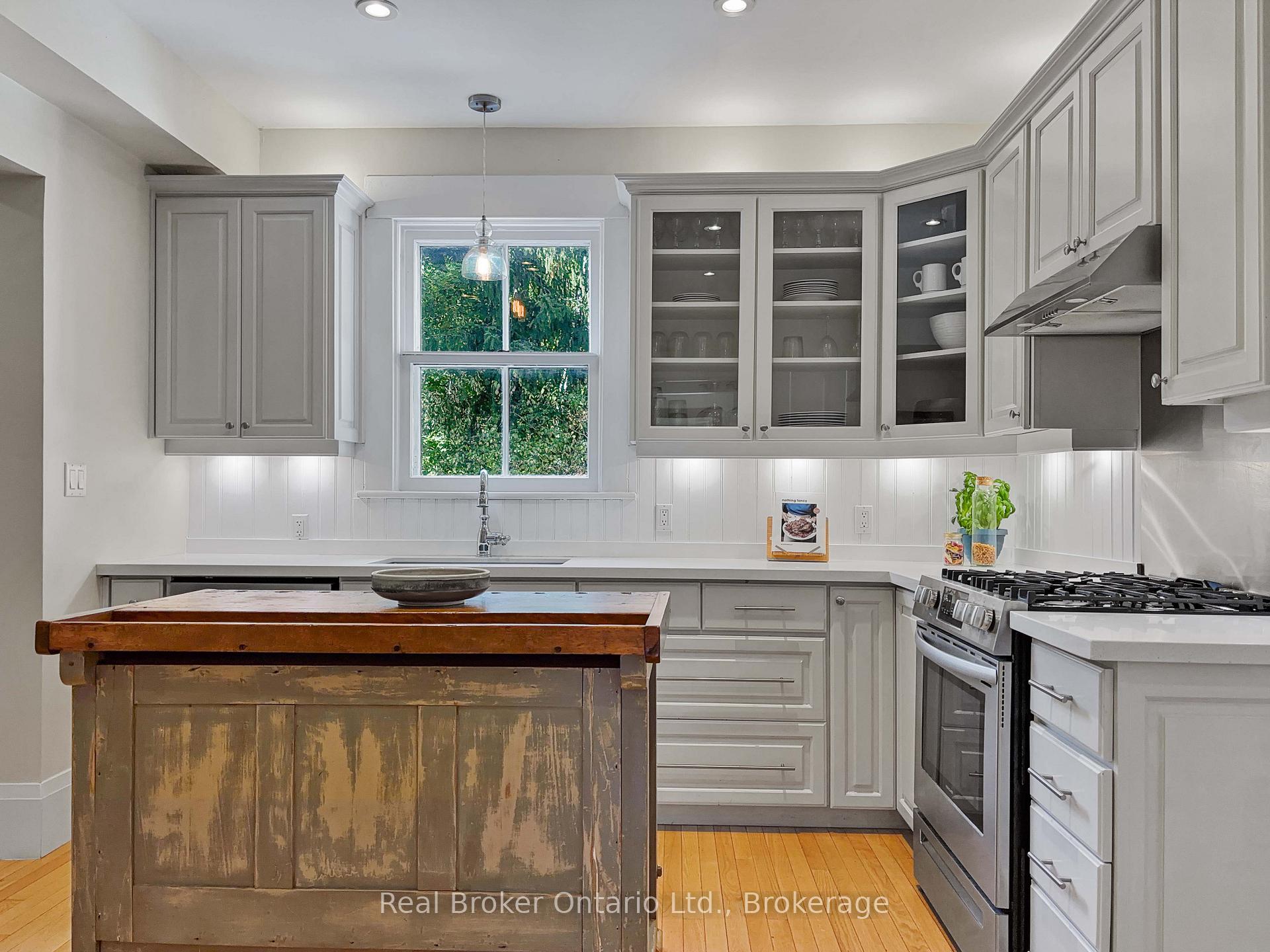 Photo 13 of 65 Forbes Avenue, Guelph, Dovercliffe Park/Old University — HOMEH