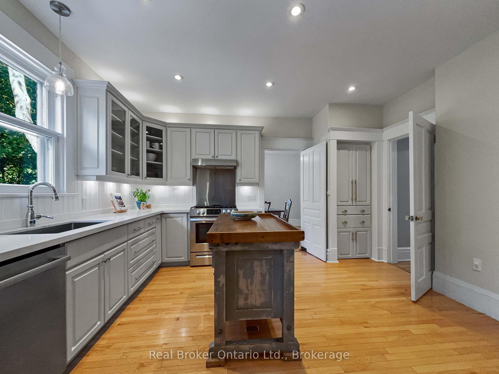 Photo 15 of 65 Forbes Avenue, Guelph, Dovercliffe Park/Old University — HOMEH