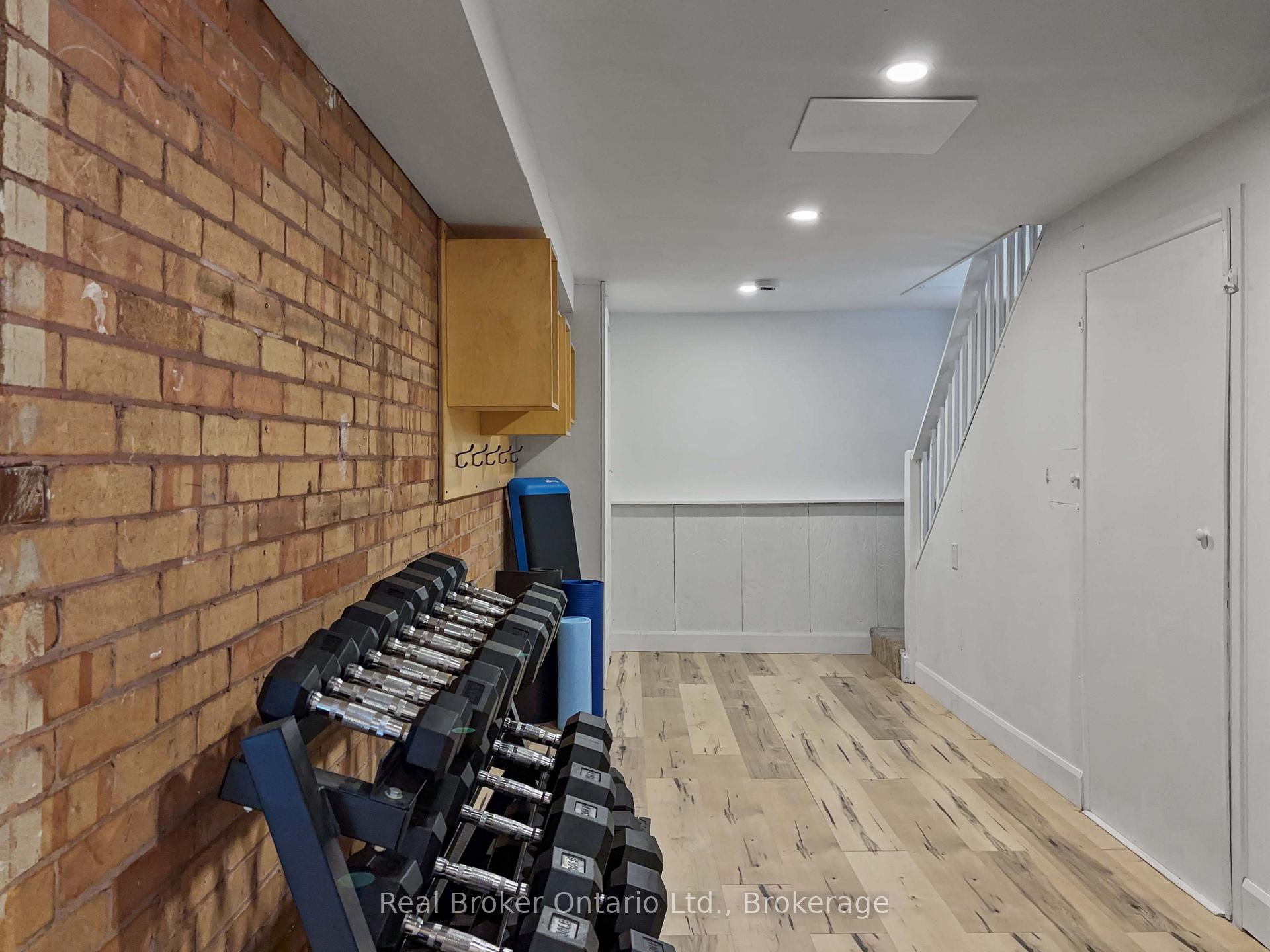 Photo 22 of 65 Forbes Avenue, Guelph, Dovercliffe Park/Old University — HOMEH