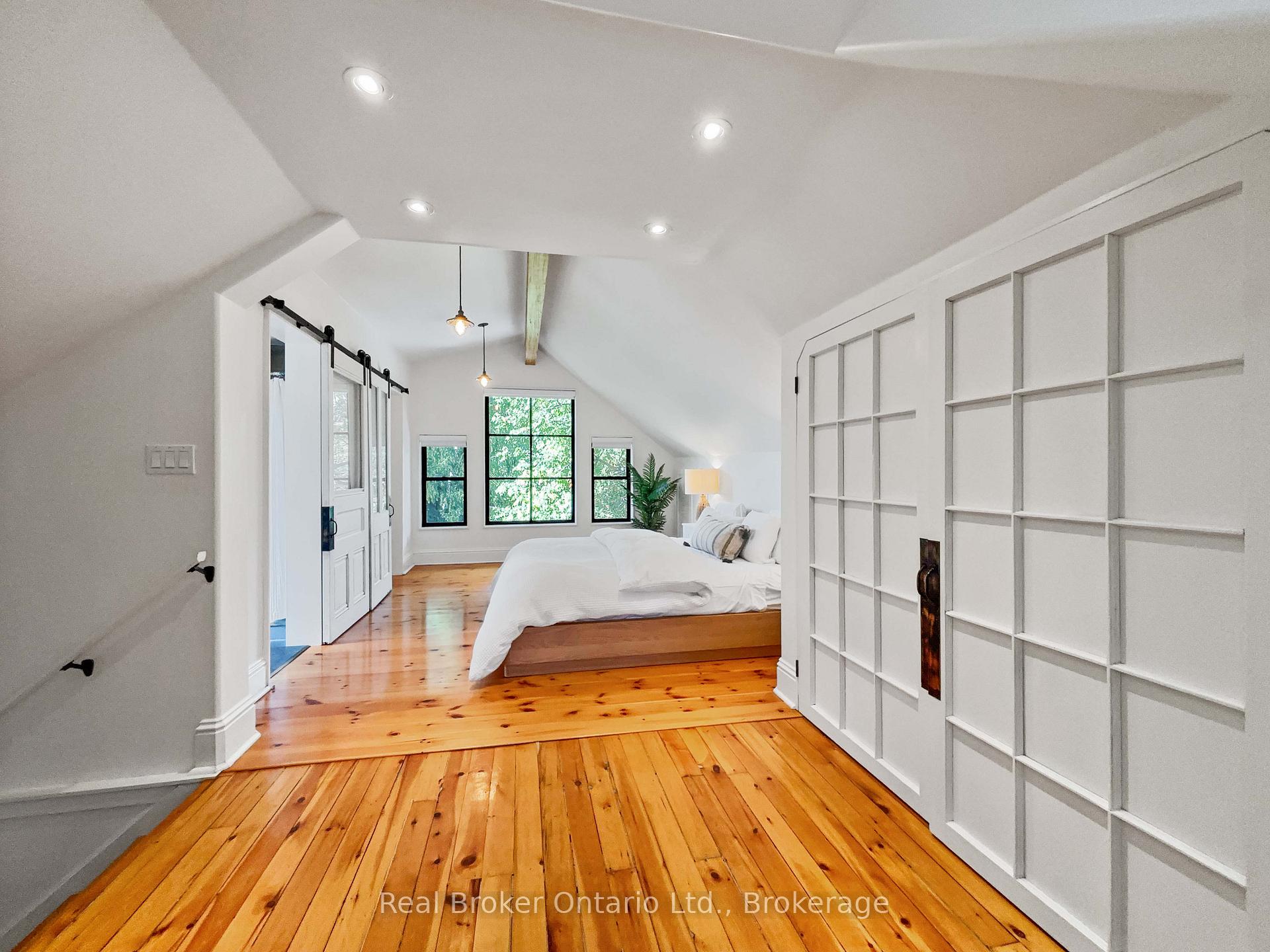 Photo 29 of 65 Forbes Avenue, Guelph, Dovercliffe Park/Old University — HOMEH