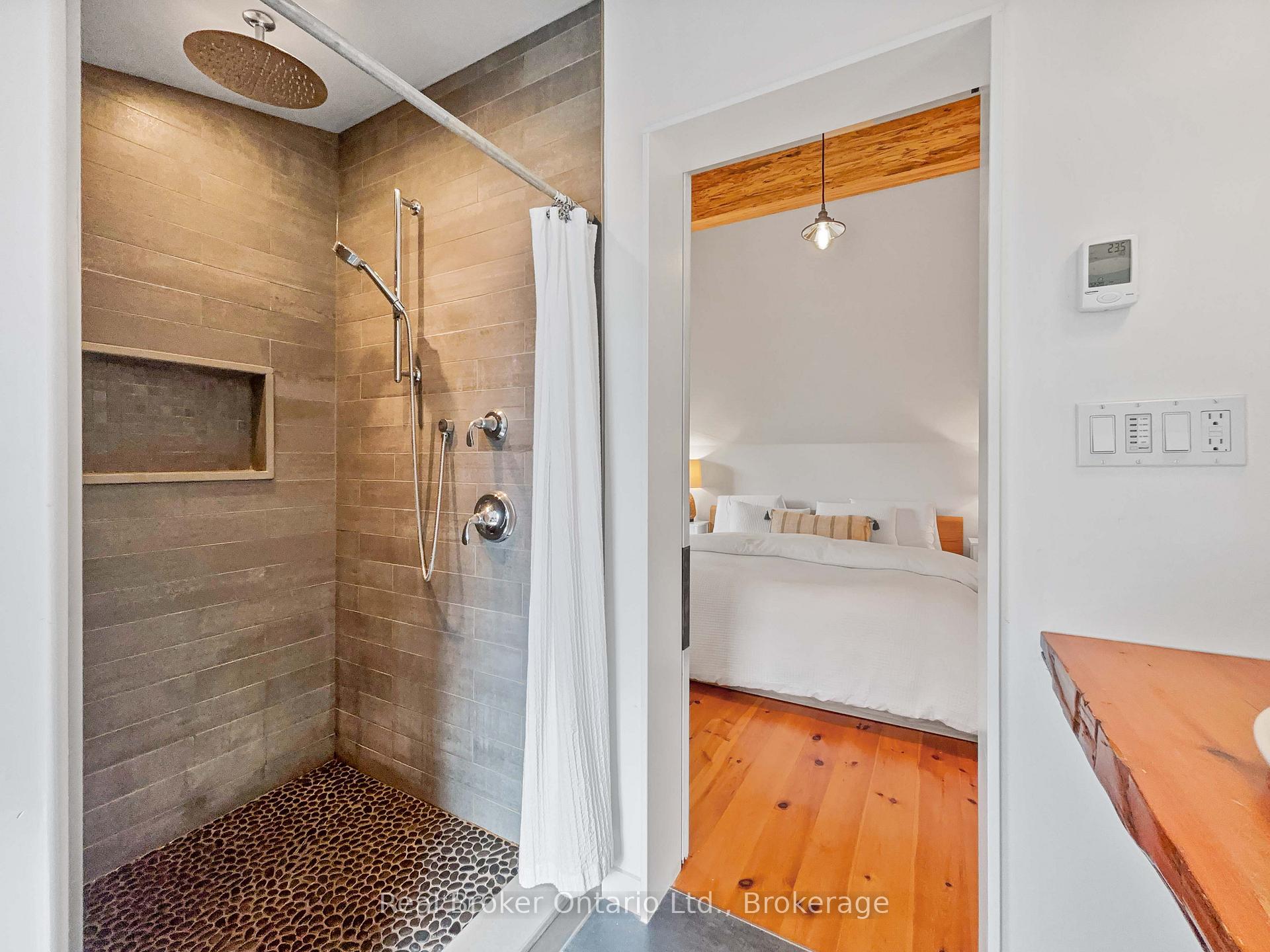 Photo 34 of 65 Forbes Avenue, Guelph, Dovercliffe Park/Old University — HOMEH