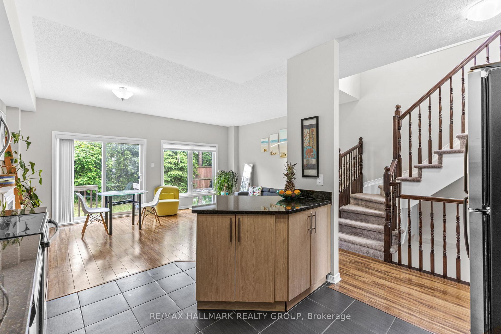 Photo 7 of 53 Dundalk Private, Ottawa, Barrhaven - Stonebridge — HOMEH