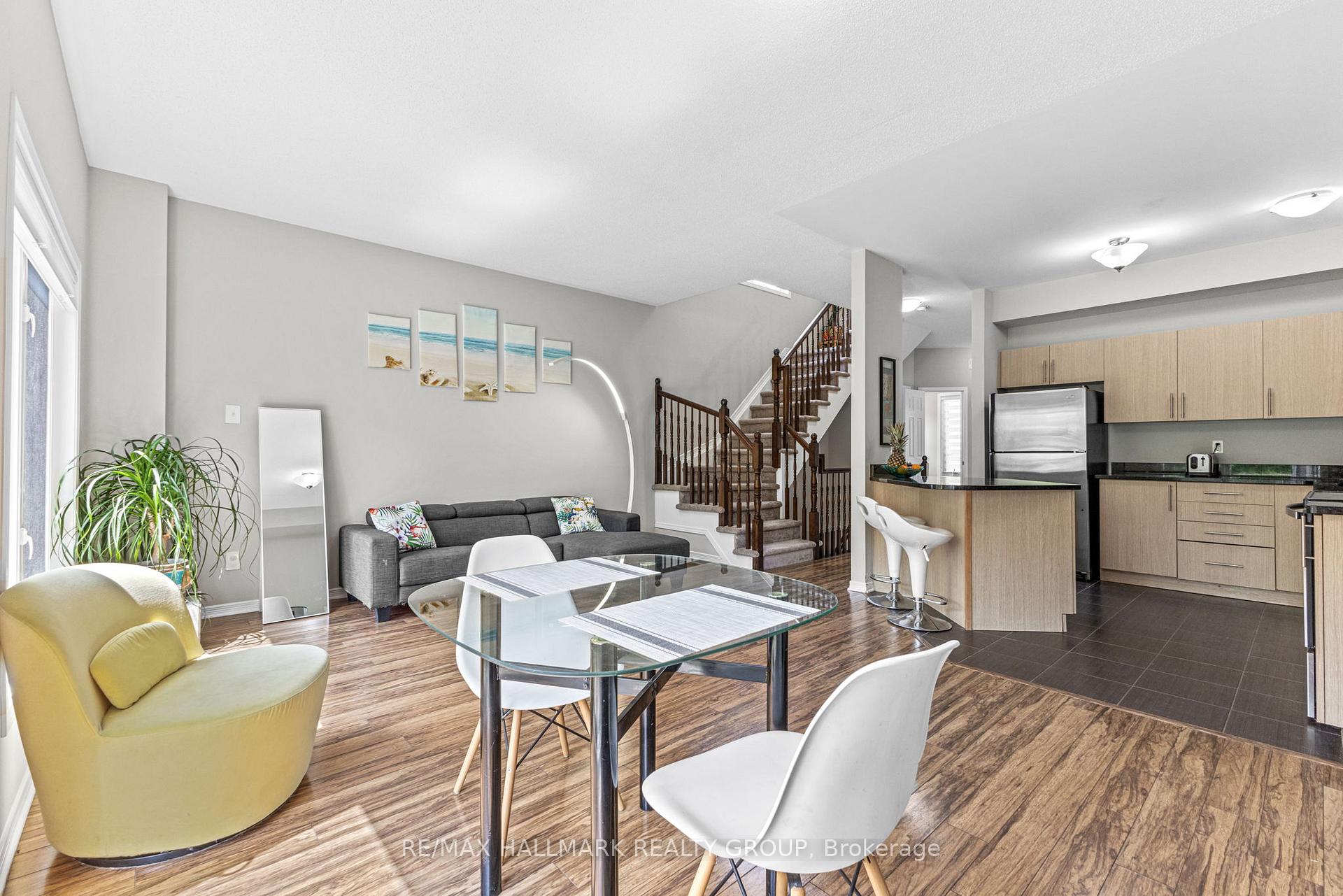 Photo 12 of 53 Dundalk Private, Ottawa, Barrhaven - Stonebridge — HOMEH