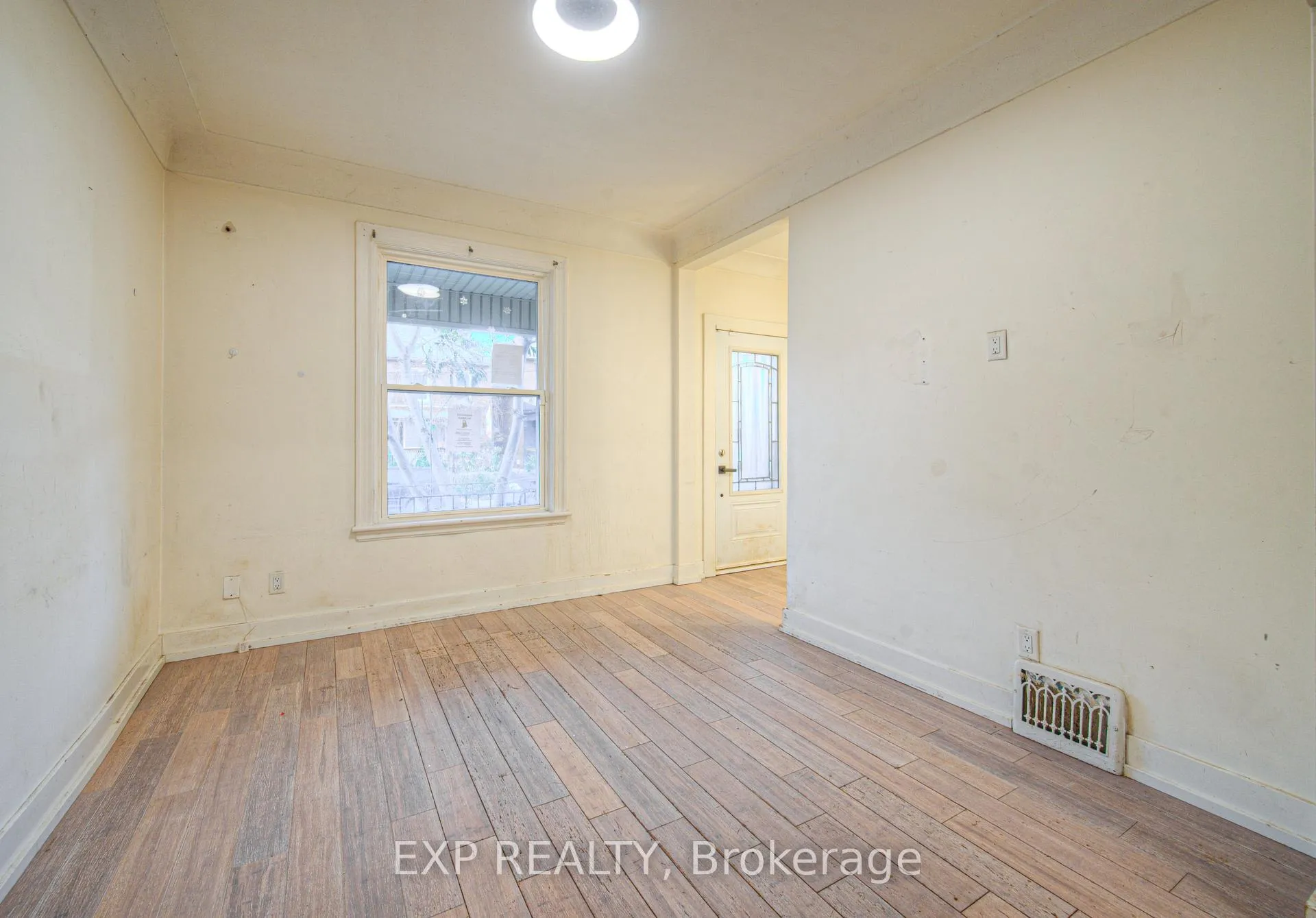 Photo 13 of 750 Cannon Street E, Hamilton, Stipley — HOMEH