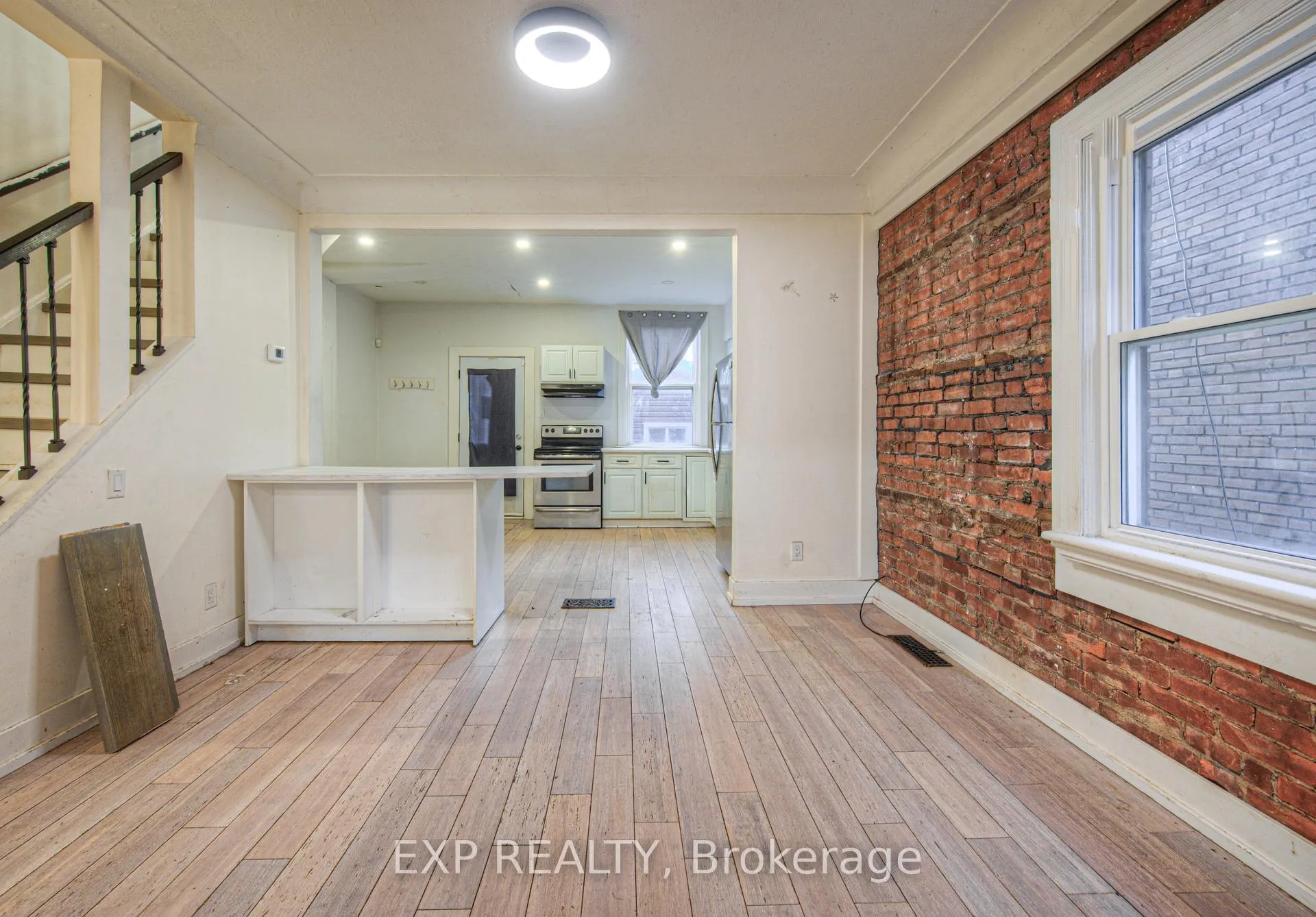 Photo 21 of 750 Cannon Street E, Hamilton, Stipley — HOMEH