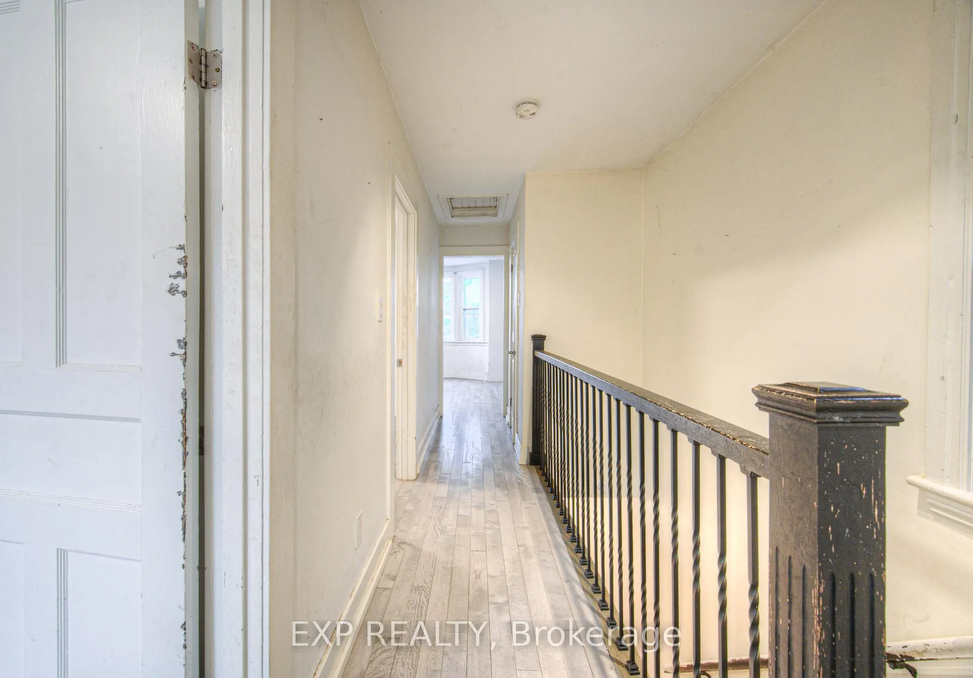 Photo 33 of 750 Cannon Street E, Hamilton, Stipley — HOMEH