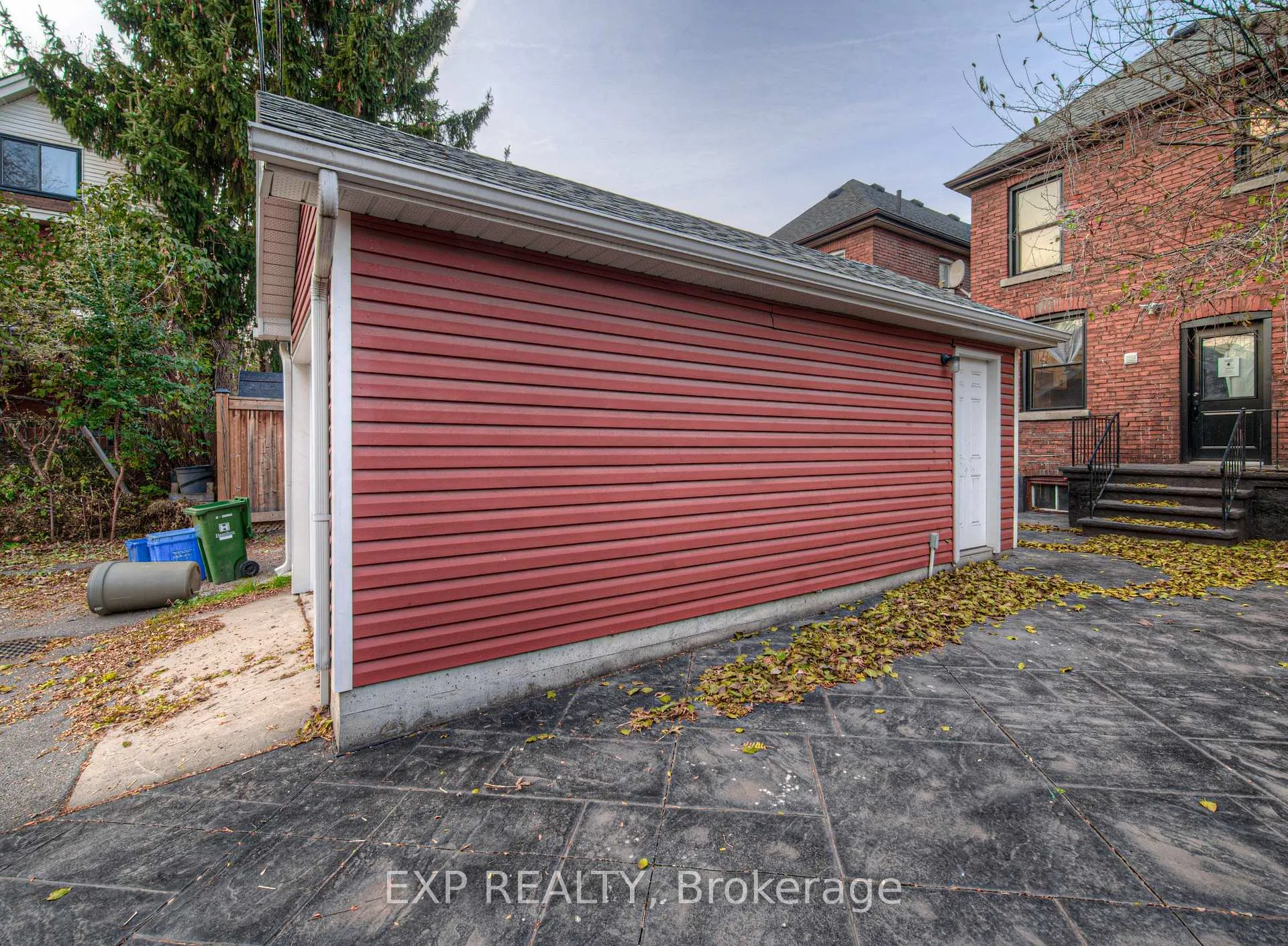 Photo 75 of 750 Cannon Street E, Hamilton, Stipley — HOMEH