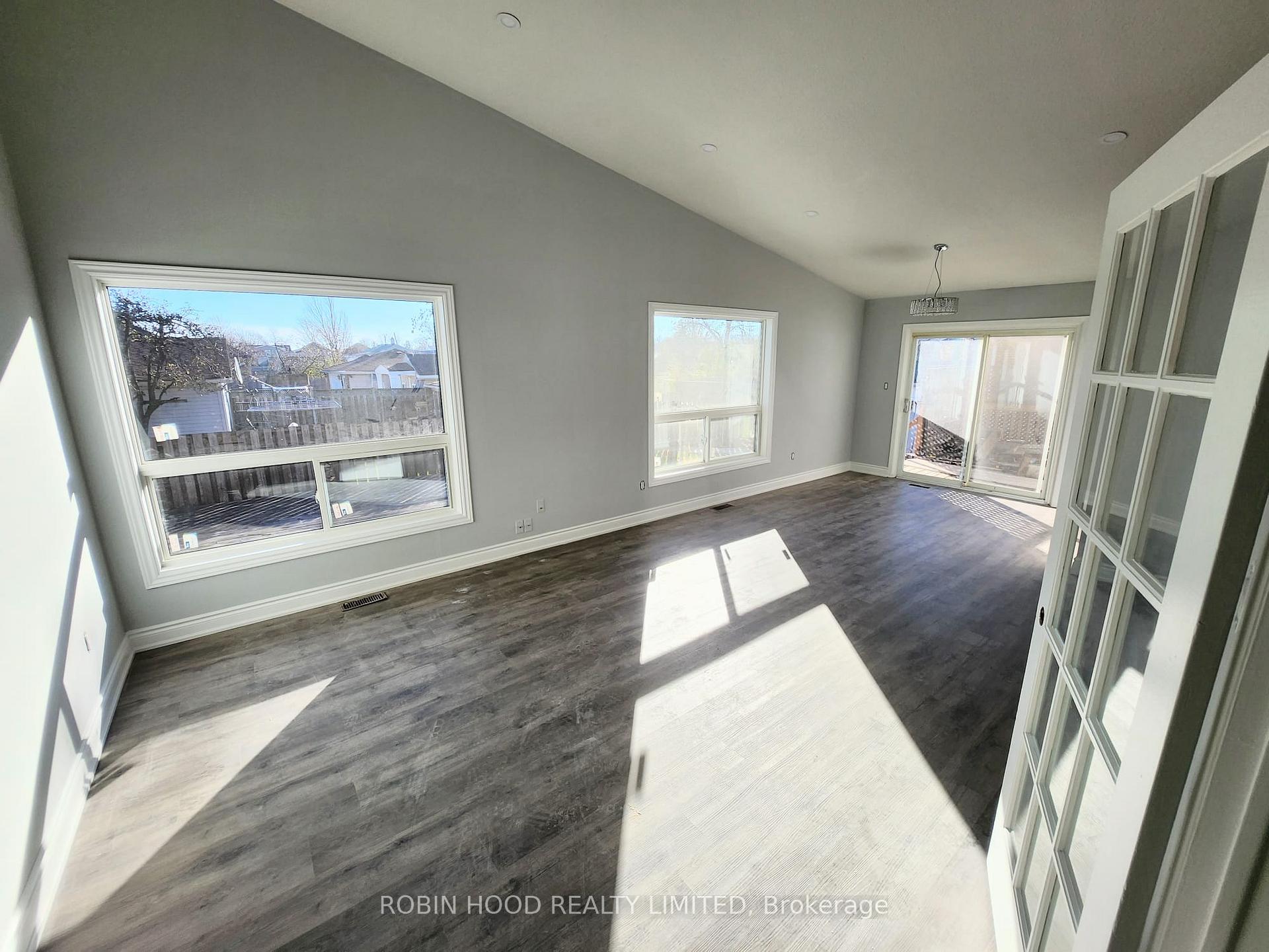 Photo 7 of Unit Main, 260 Gray Road, Hamilton, Stoney Creek — HOMEH