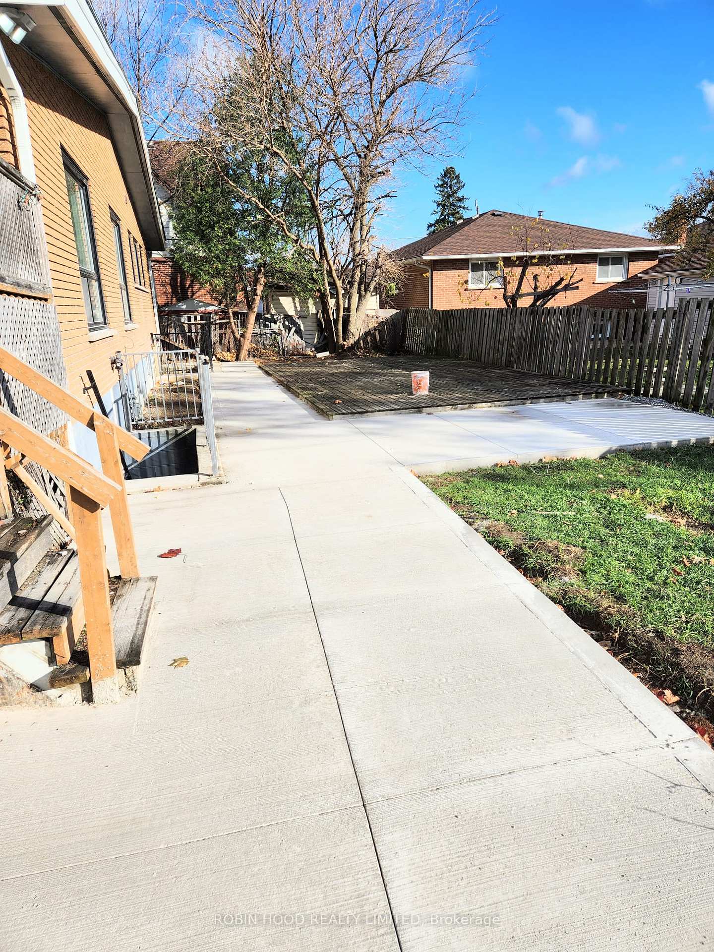 Photo 16 of Unit Main, 260 Gray Road, Hamilton, Stoney Creek — HOMEH