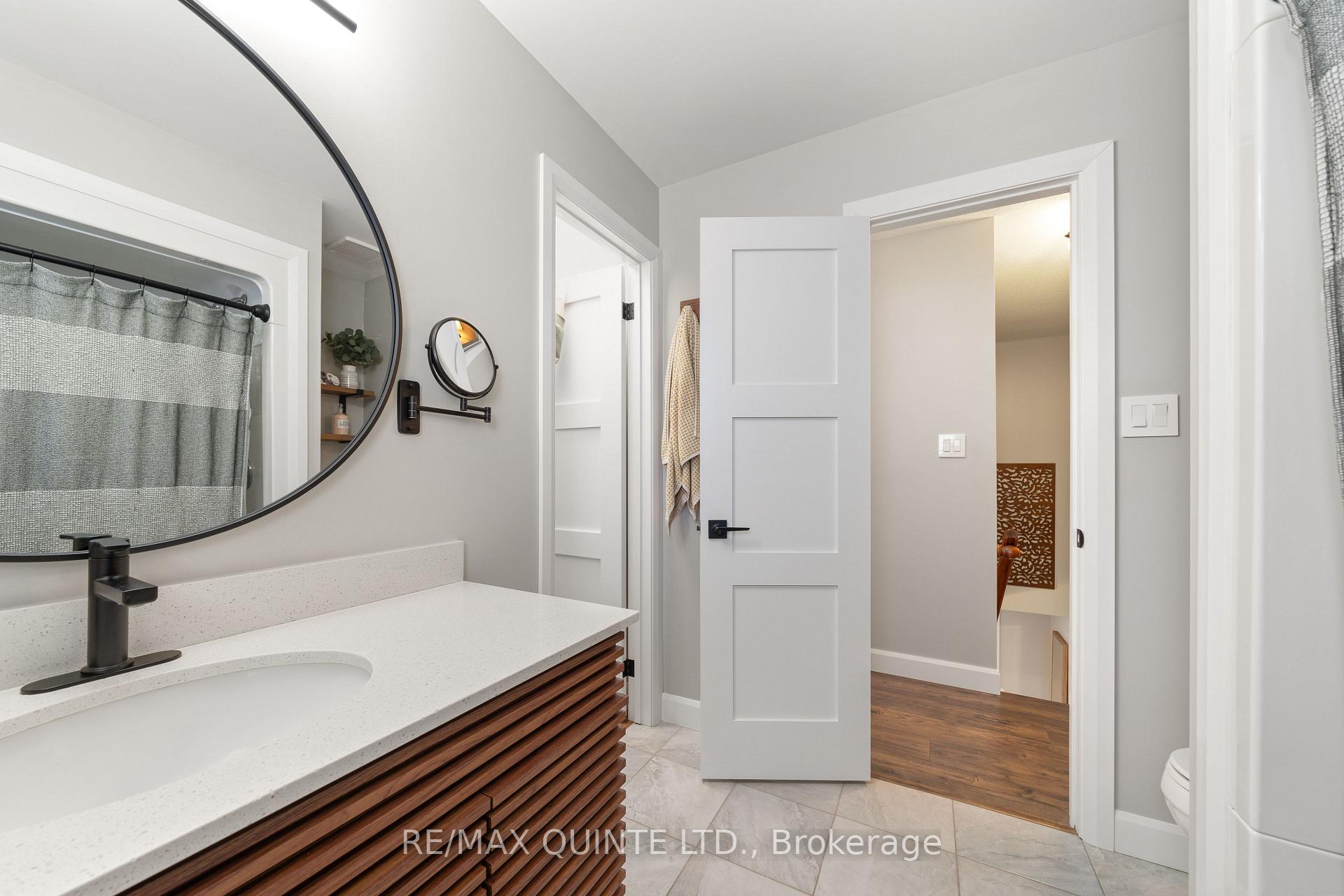 Photo 20 of 49 Springbrook Crescent, Belleville, Belleville Ward — HOMEH