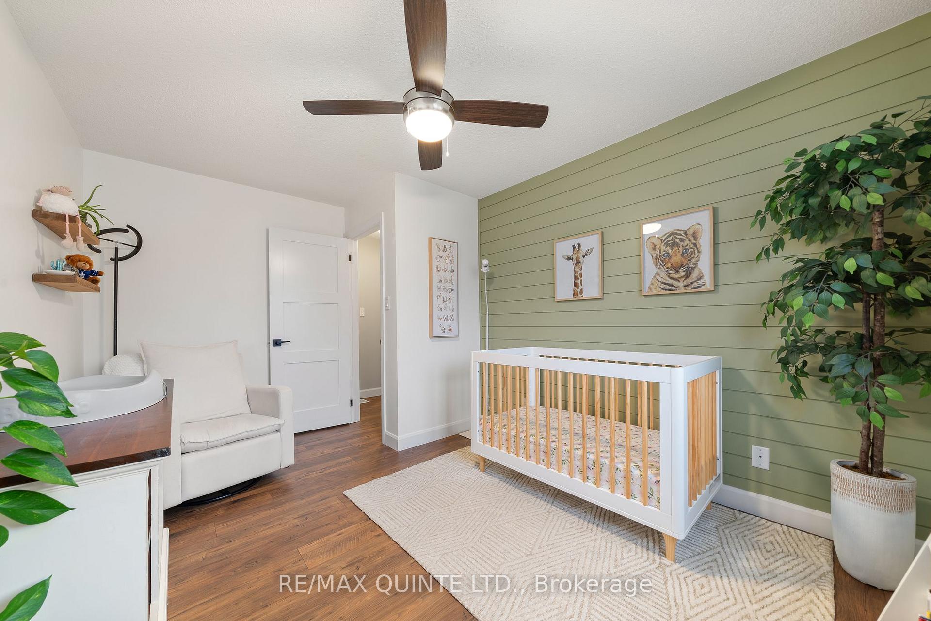 Photo 24 of 49 Springbrook Crescent, Belleville, Belleville Ward — HOMEH