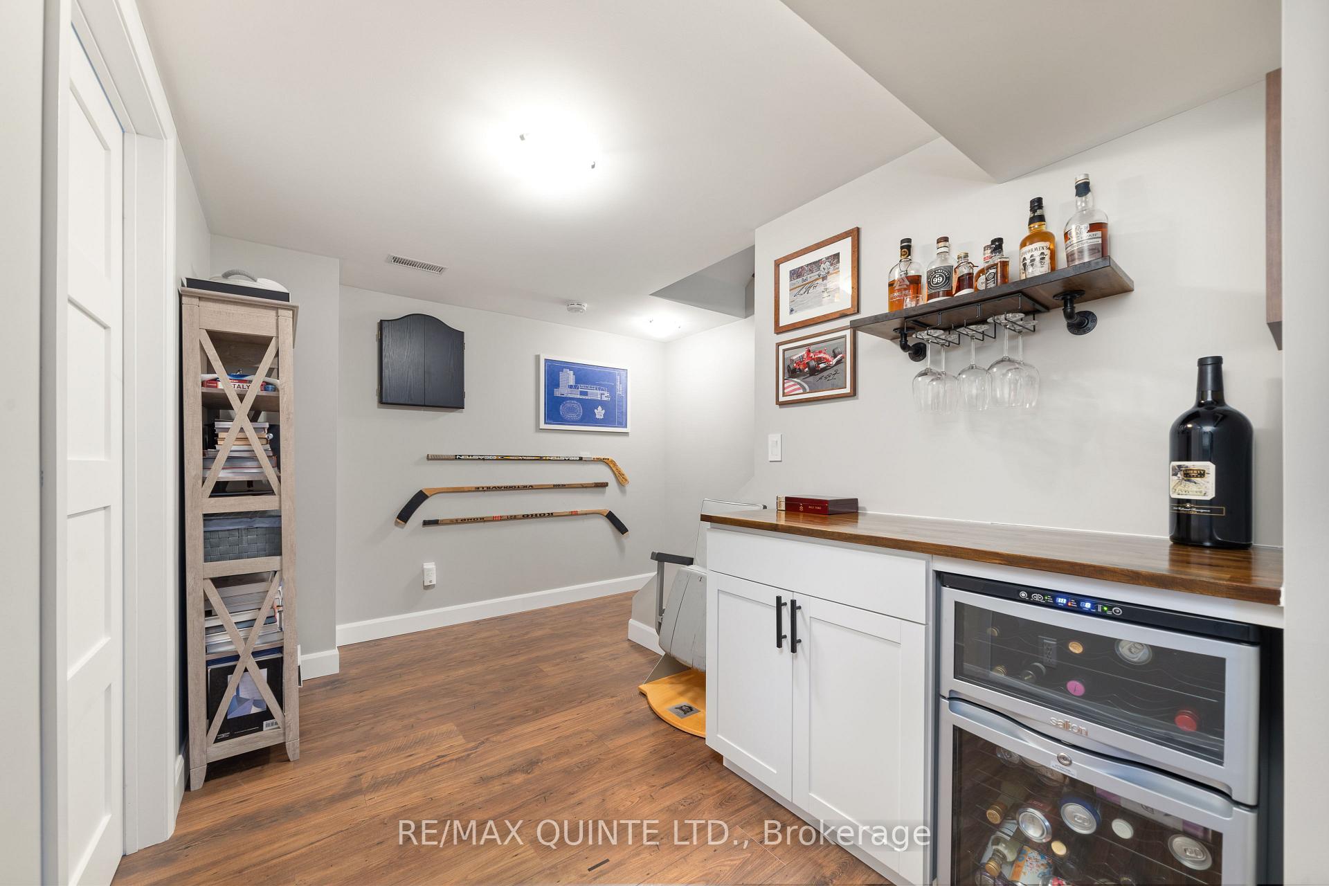 Photo 29 of 49 Springbrook Crescent, Belleville, Belleville Ward — HOMEH