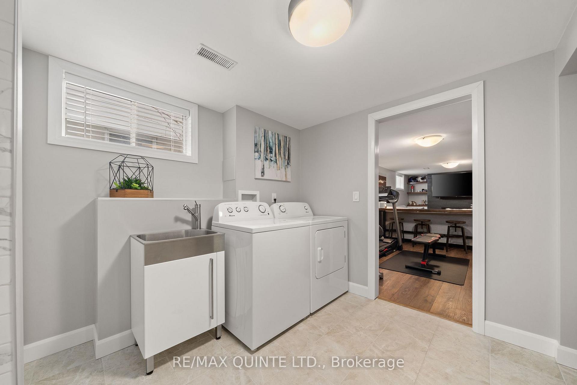 Photo 36 of 49 Springbrook Crescent, Belleville, Belleville Ward — HOMEH