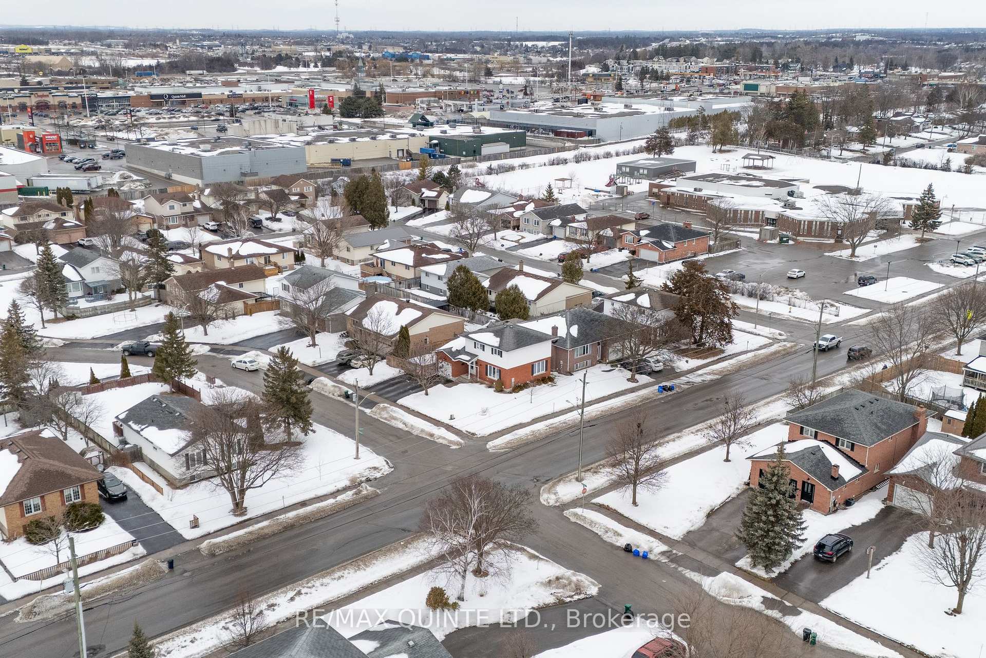 Photo 42 of 49 Springbrook Crescent, Belleville, Belleville Ward — HOMEH