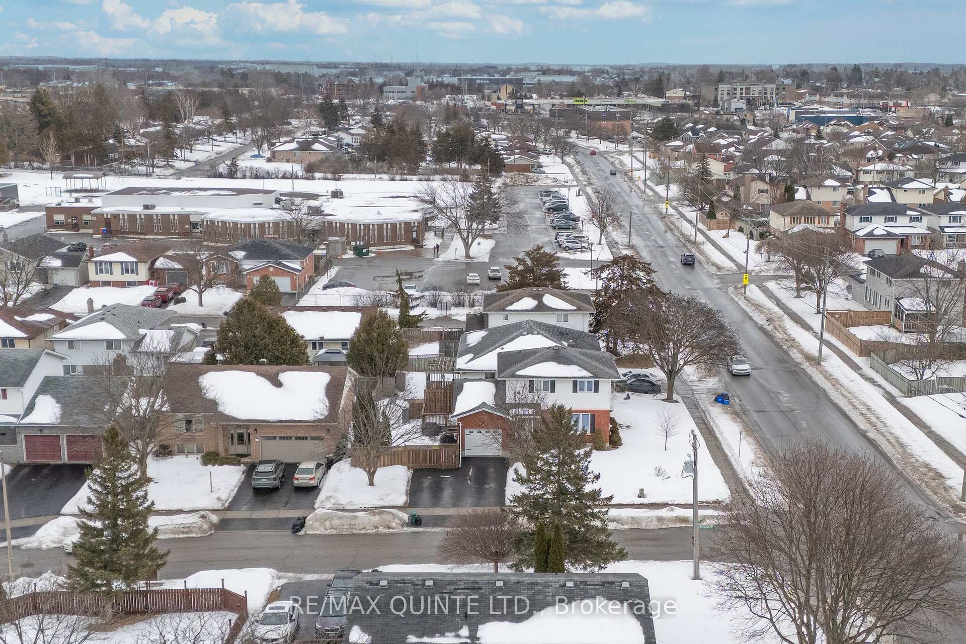 Photo 43 of 49 Springbrook Crescent, Belleville, Belleville Ward — HOMEH