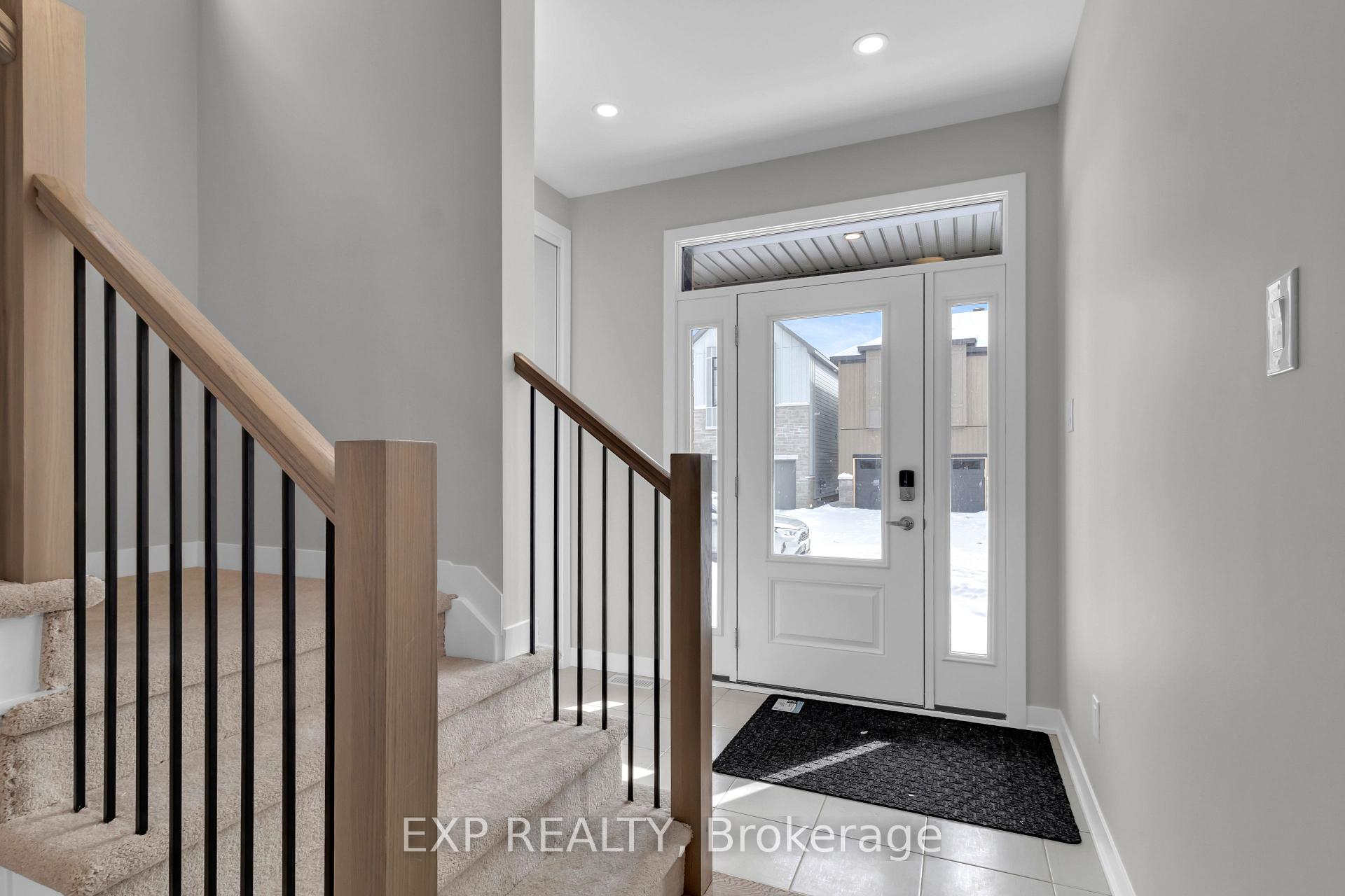 Photo 10 of 354 Peninsula Road, Ottawa, Barrhaven - Heritage Park — HOMEH
