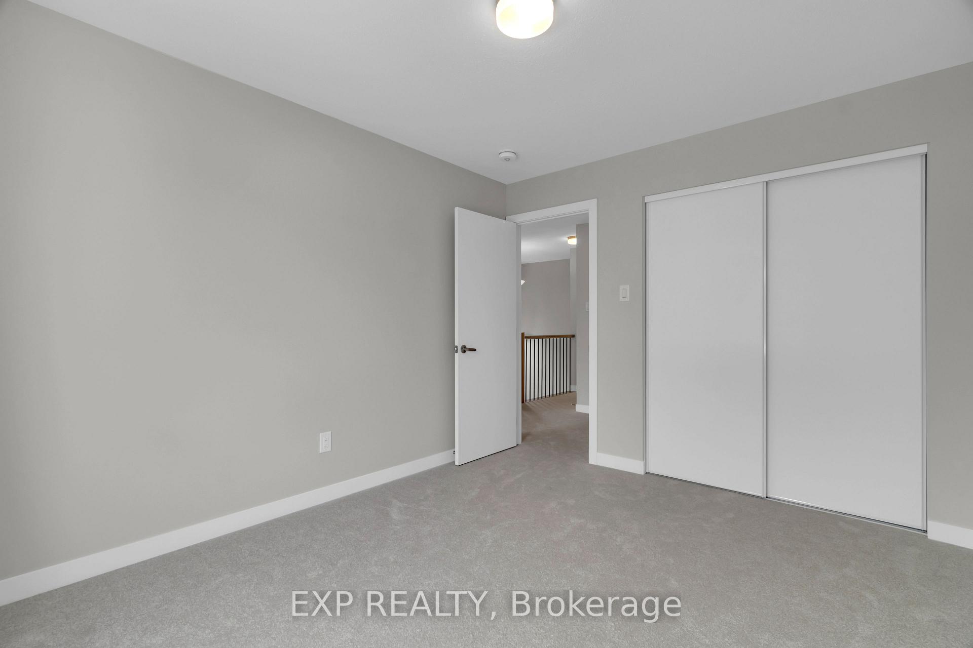 Photo 18 of 354 Peninsula Road, Ottawa, Barrhaven - Heritage Park — HOMEH