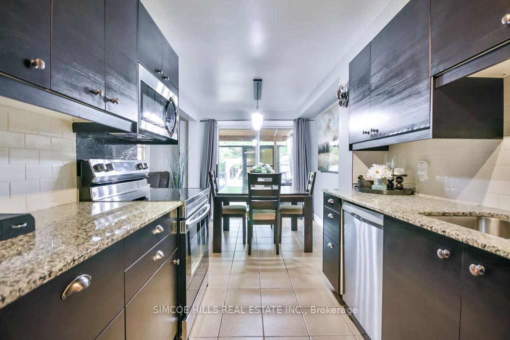 Photo 9 of 13 Seymour Crescent, Barrie, Holly — HOMEH