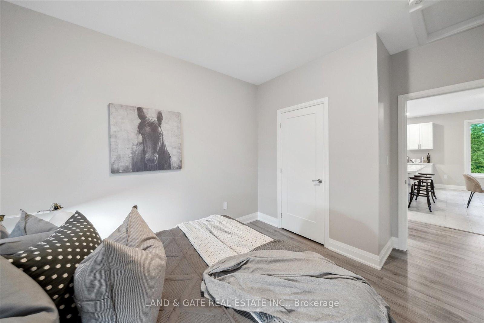 Photo 20 of 68 Lambs Lane, Clarington, Bowmanville — HOMEH
