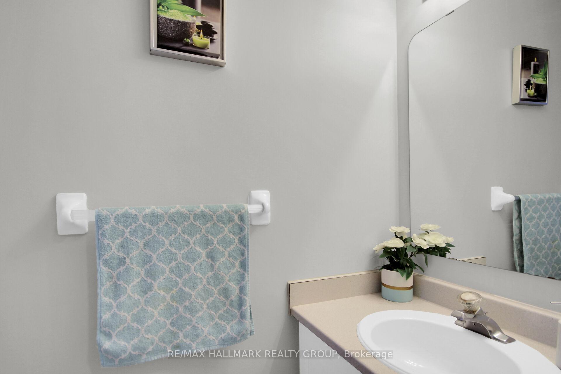 Photo 4 of 4320 Owl Valley Drive, Ottawa, Riverside South/Gloucester Glen — HOMEH