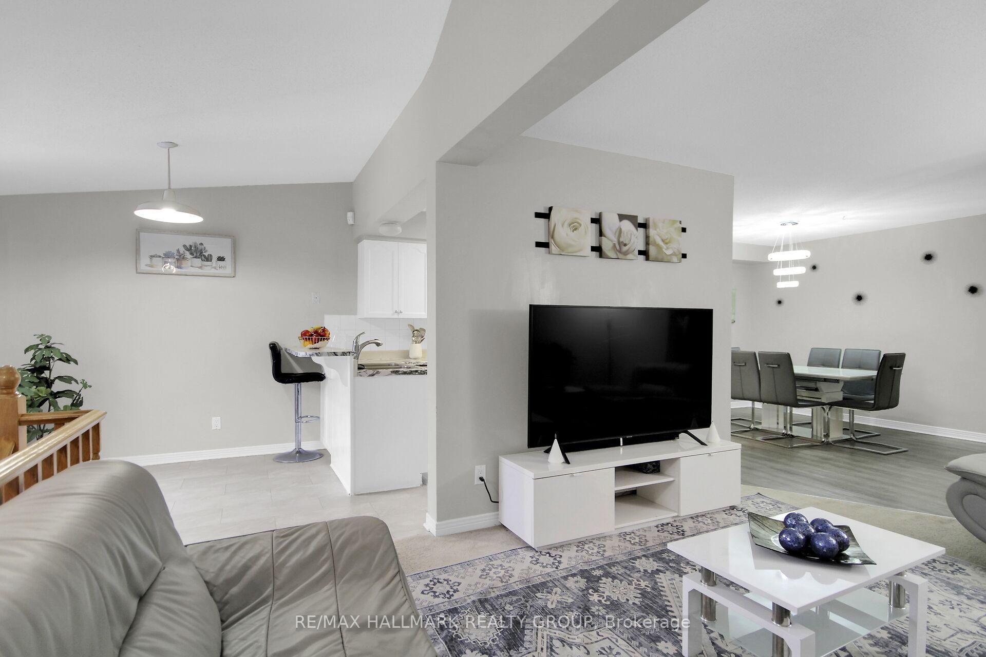 Photo 9 of 4320 Owl Valley Drive, Ottawa, Riverside South/Gloucester Glen — HOMEH