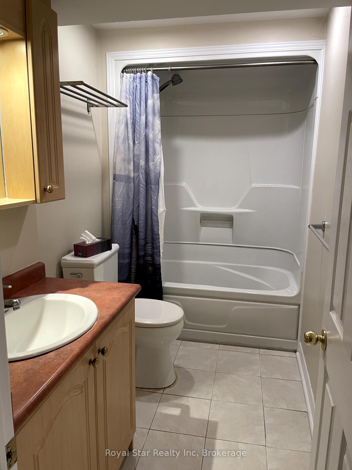 Photo 13 of Unit Basement Apartment, 187 Clair Road, Guelph, Clairfields/Hanlon Business Park — HOMEH