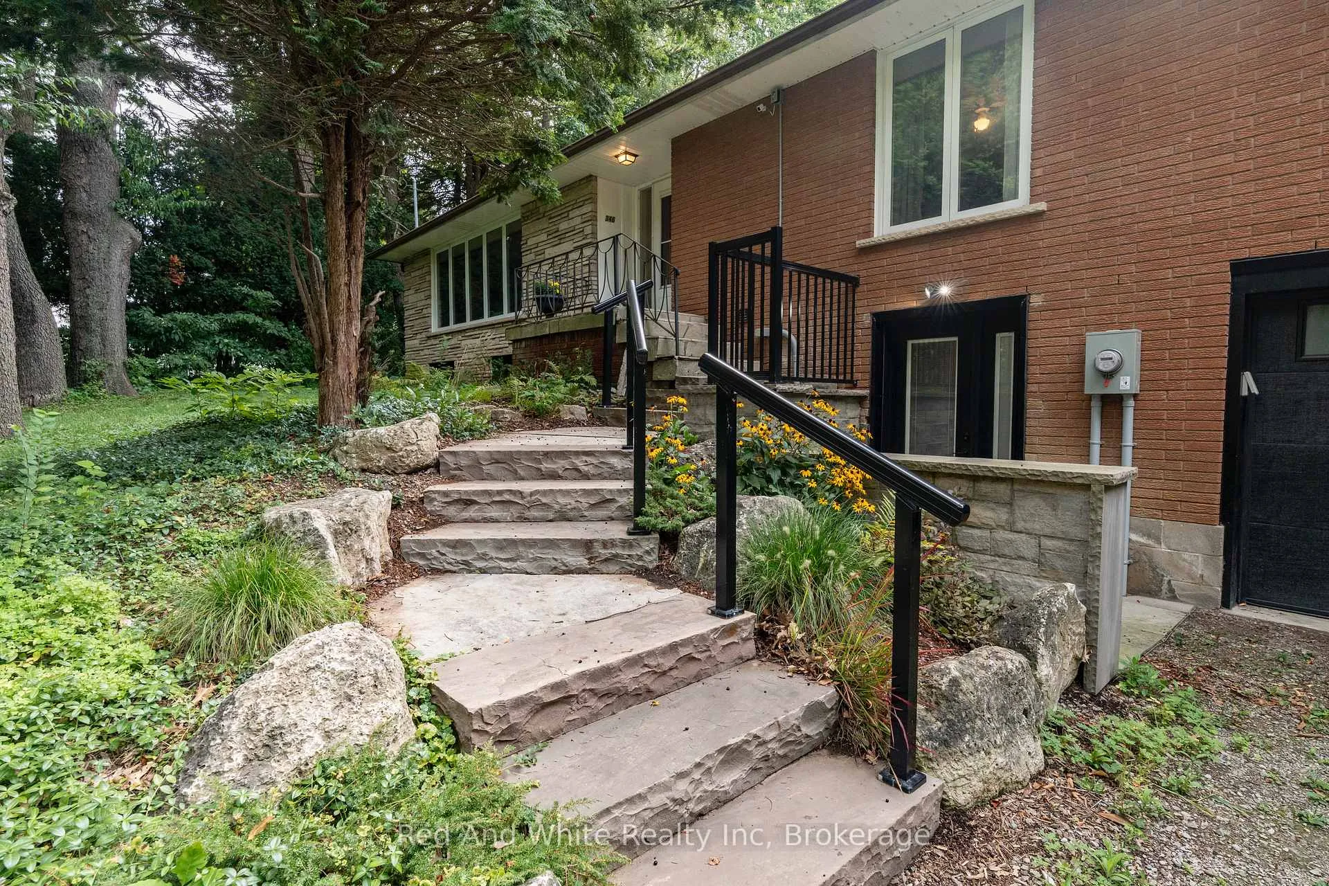Photo 7 of 346 Jerseyville Road W, Hamilton, Ancaster — HOMEH